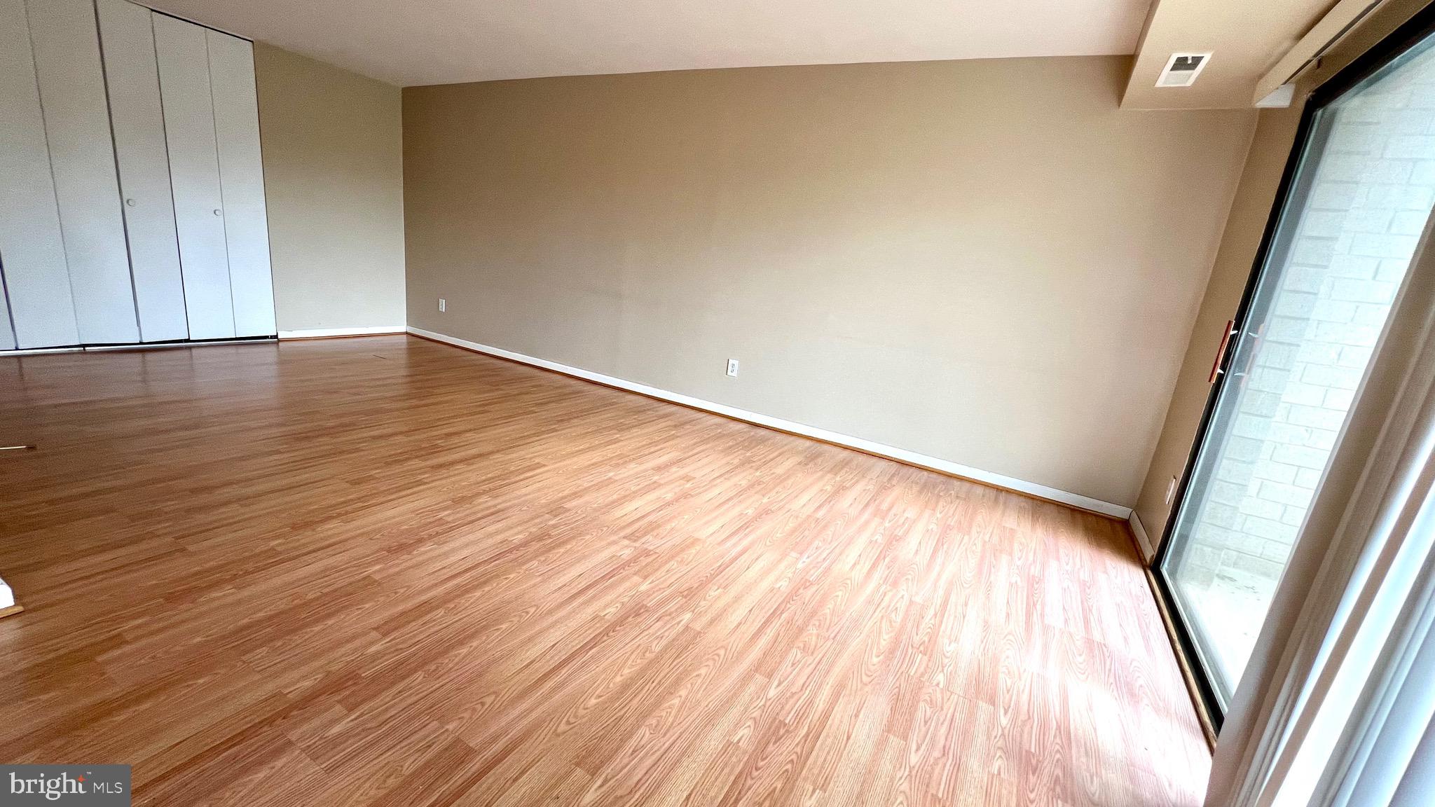 WOODLAKE TOWERS - Residential