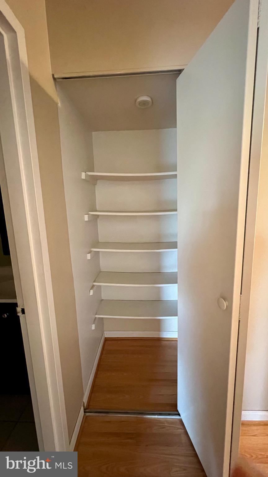 WOODLAKE TOWERS - Residential