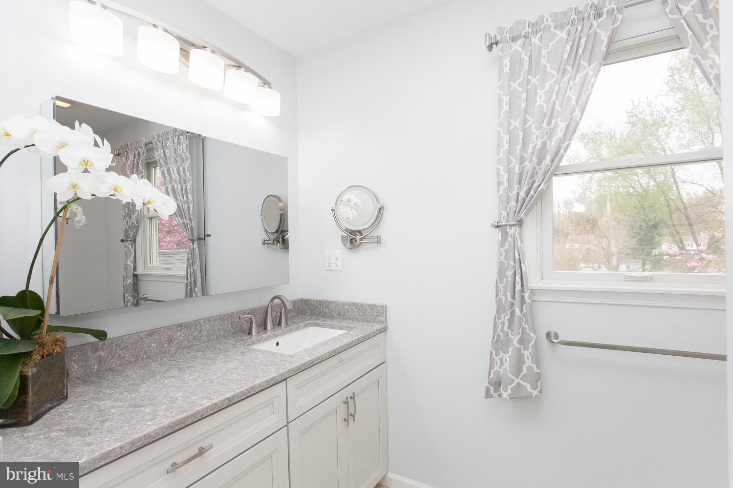 MERLIN HILLS - Residential