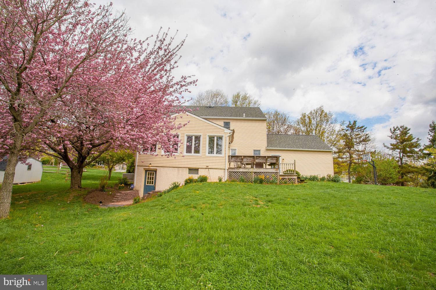 MERLIN HILLS - Residential