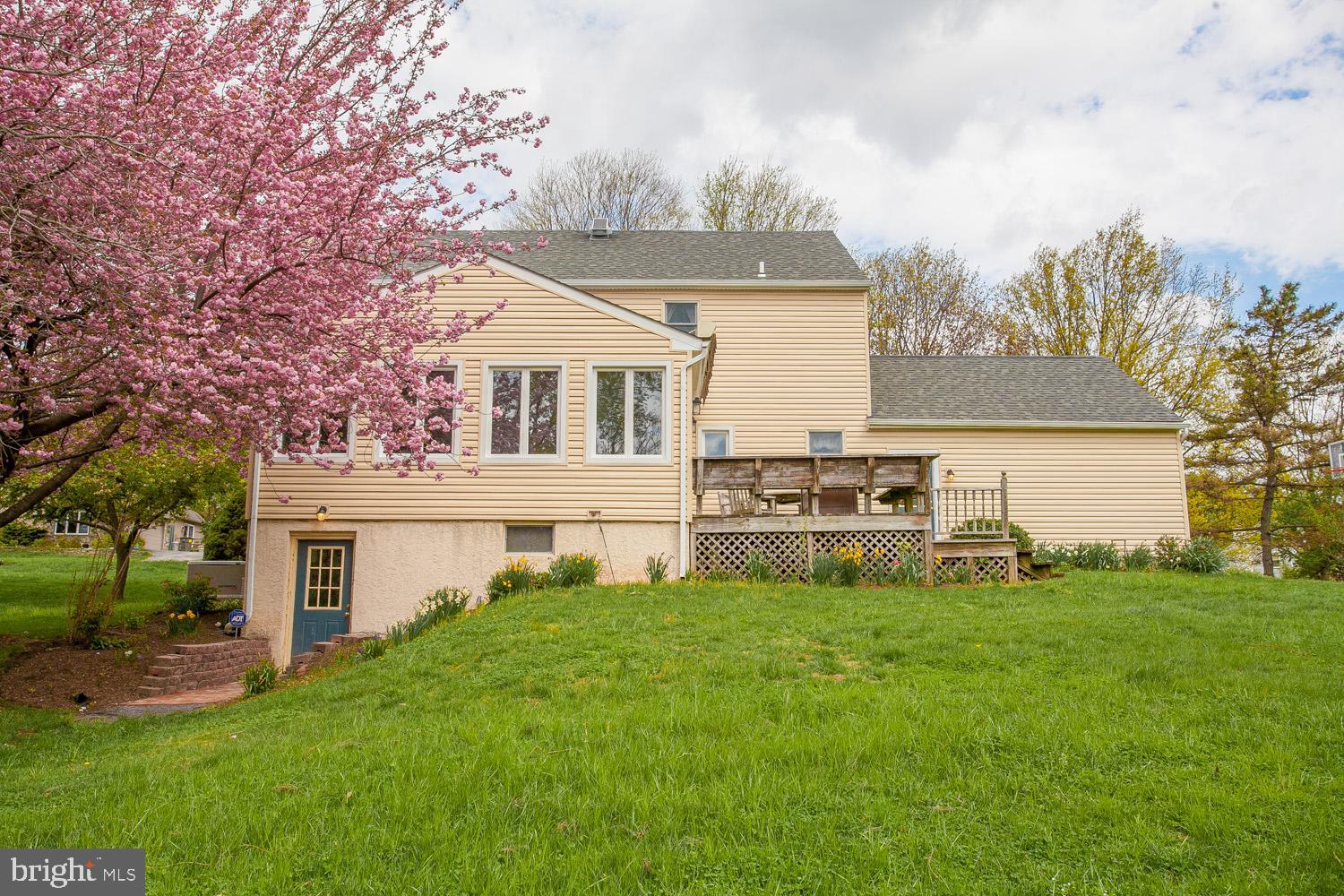 MERLIN HILLS - Residential