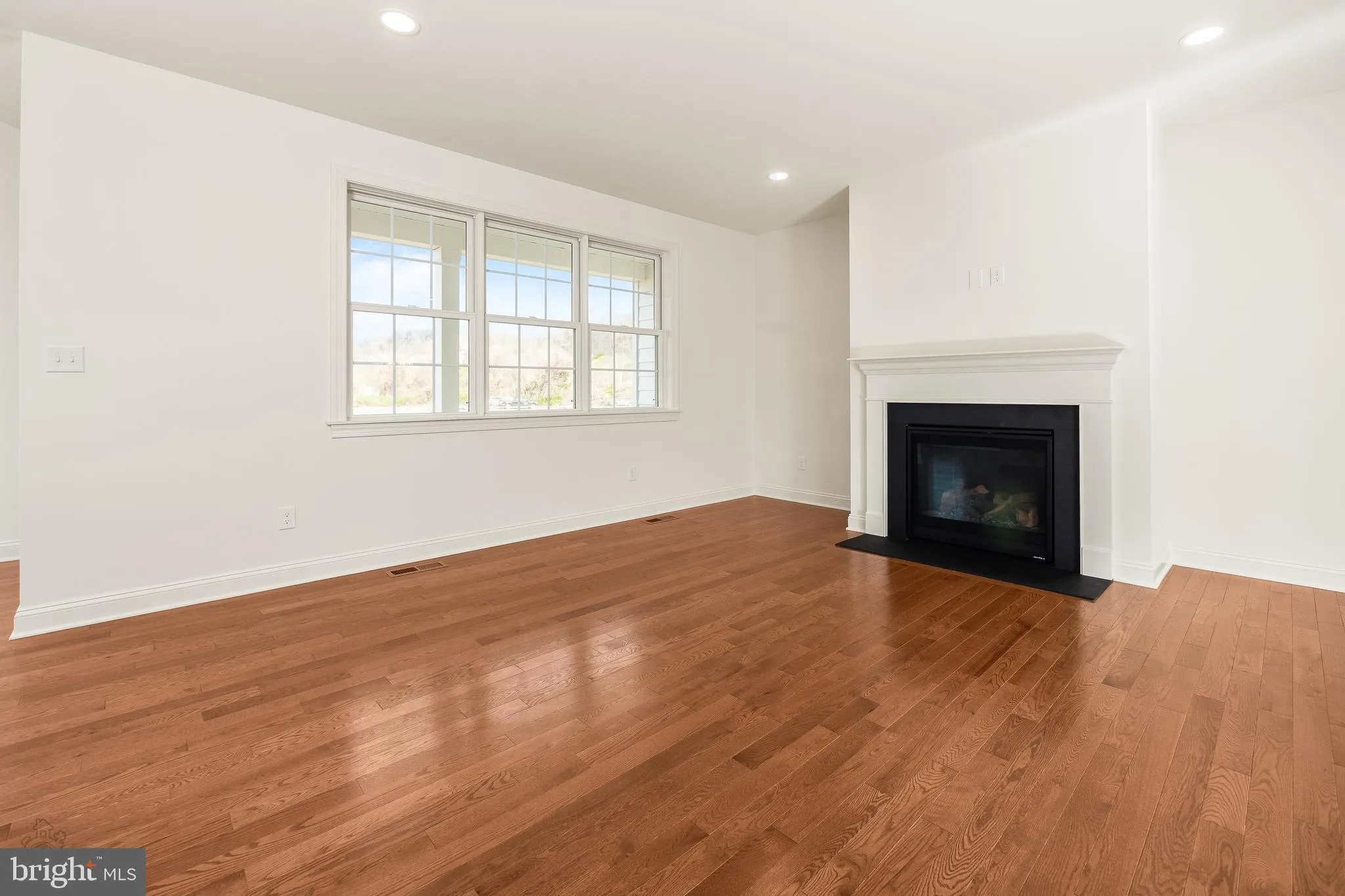 Bethlehem, Pennsylvania 18015, United States, 3 Bedrooms Bedrooms, ,2 BathroomsBathrooms,Residential,Active,108912