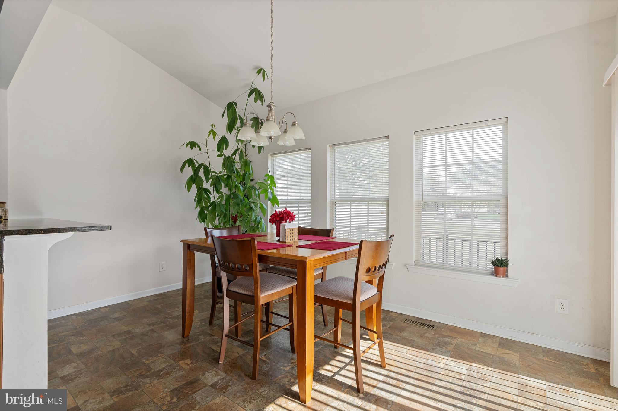 SPRING LAKE - Residential