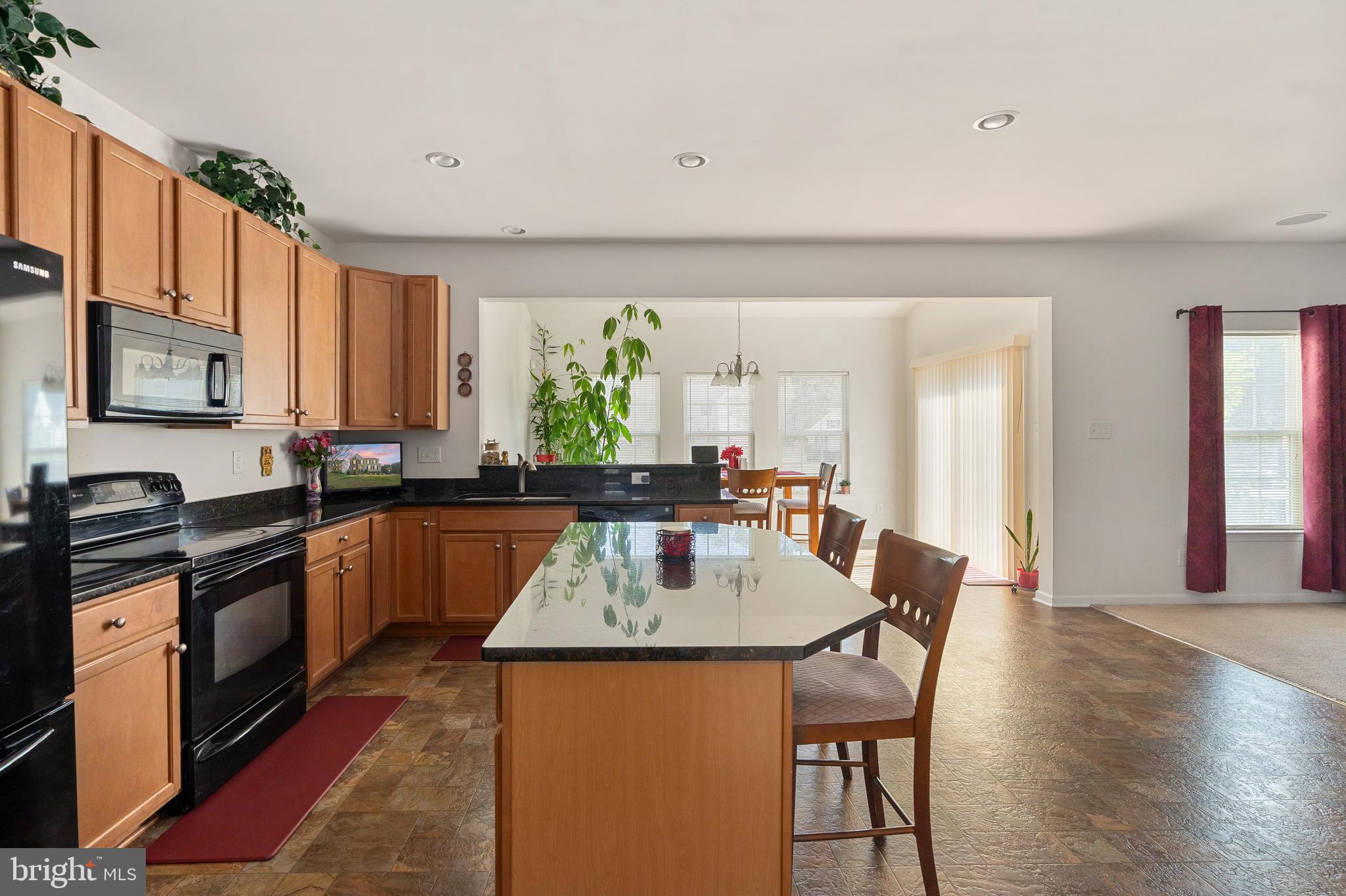 SPRING LAKE - Residential