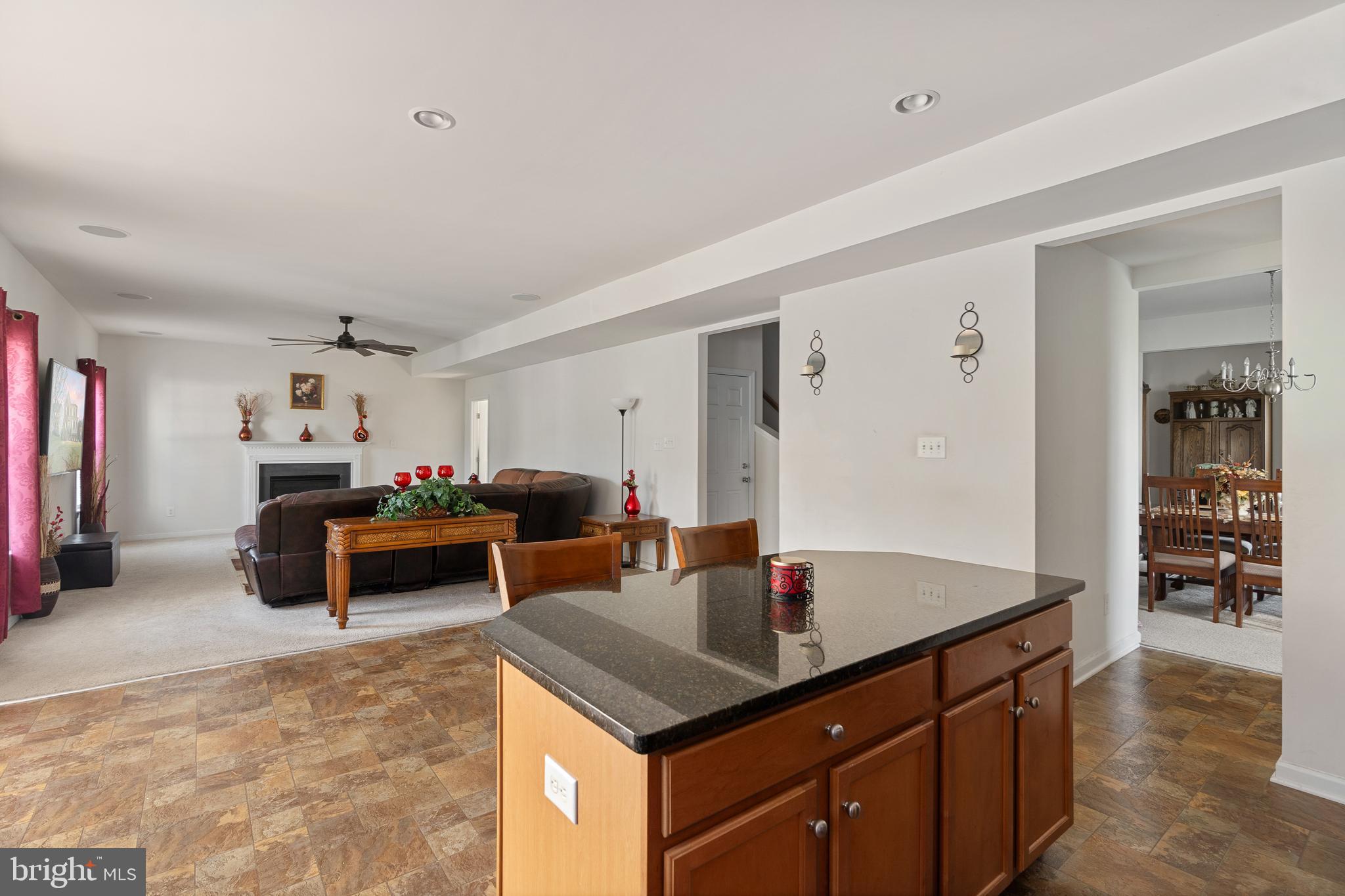 SPRING LAKE - Residential