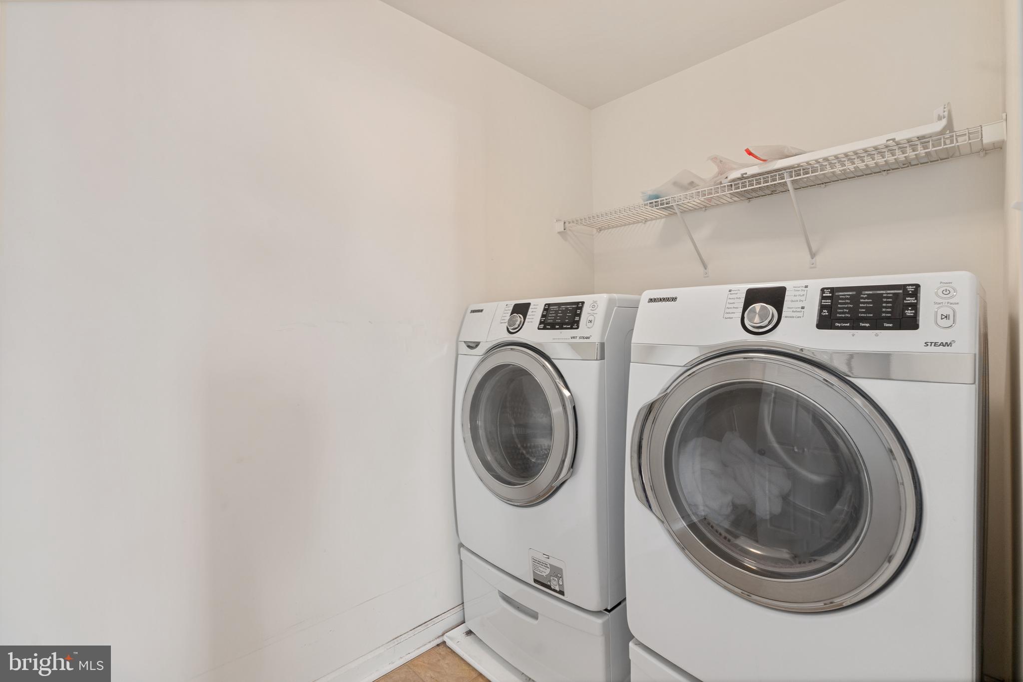 SPRING LAKE - Residential