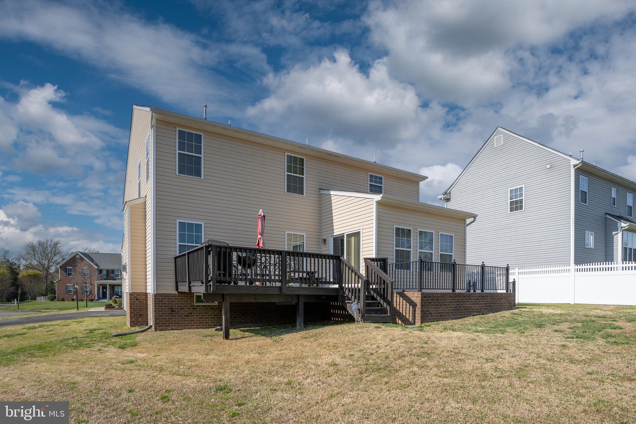 SPRING LAKE - Residential