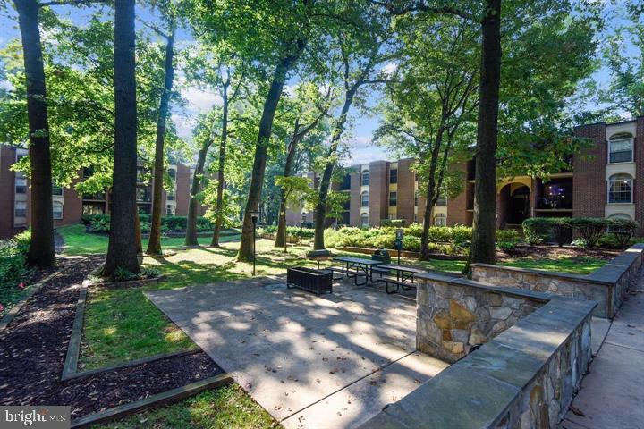 WOODBURN VILLAGE - Residential