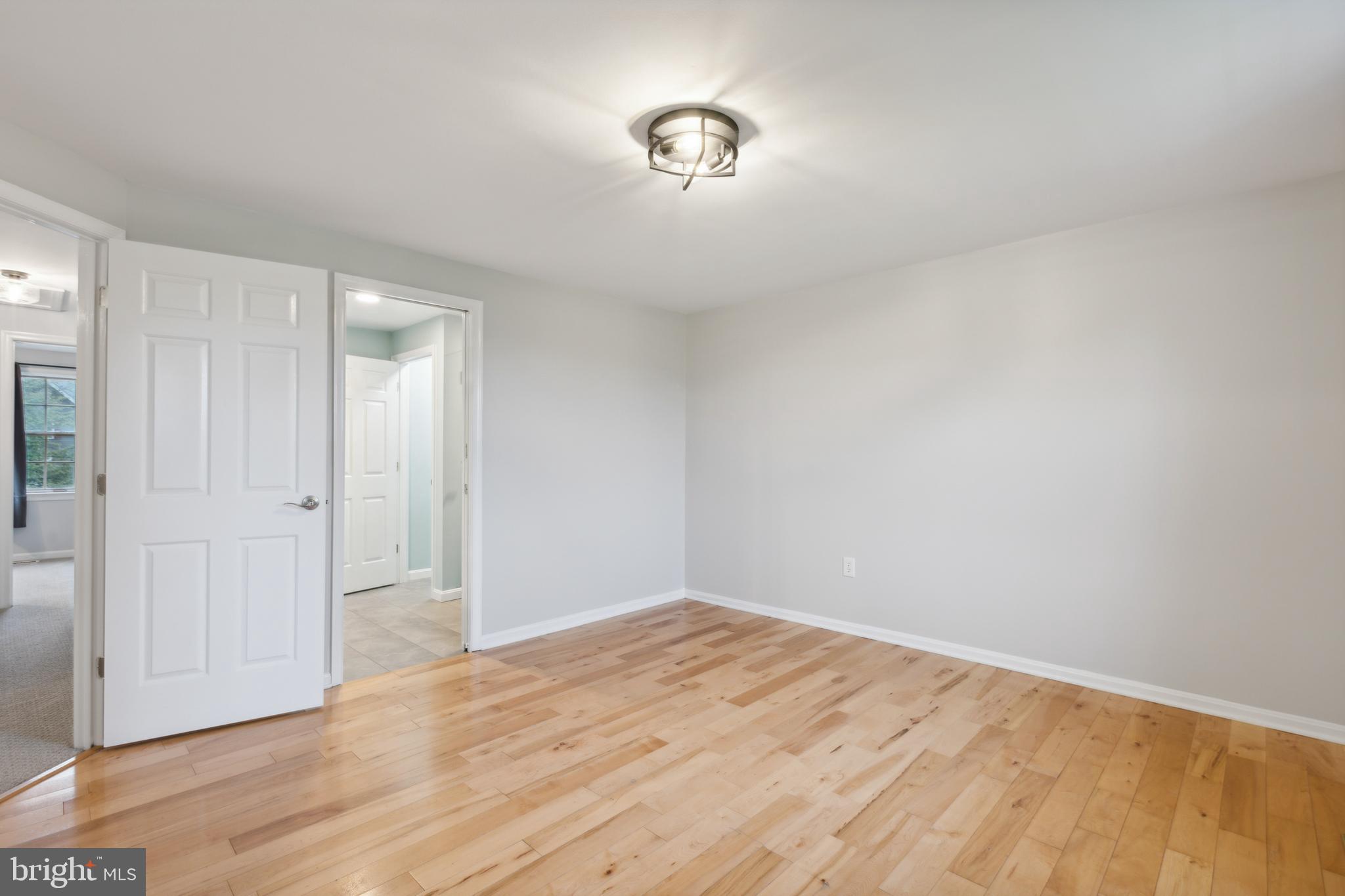 WATERSIDE - Residential