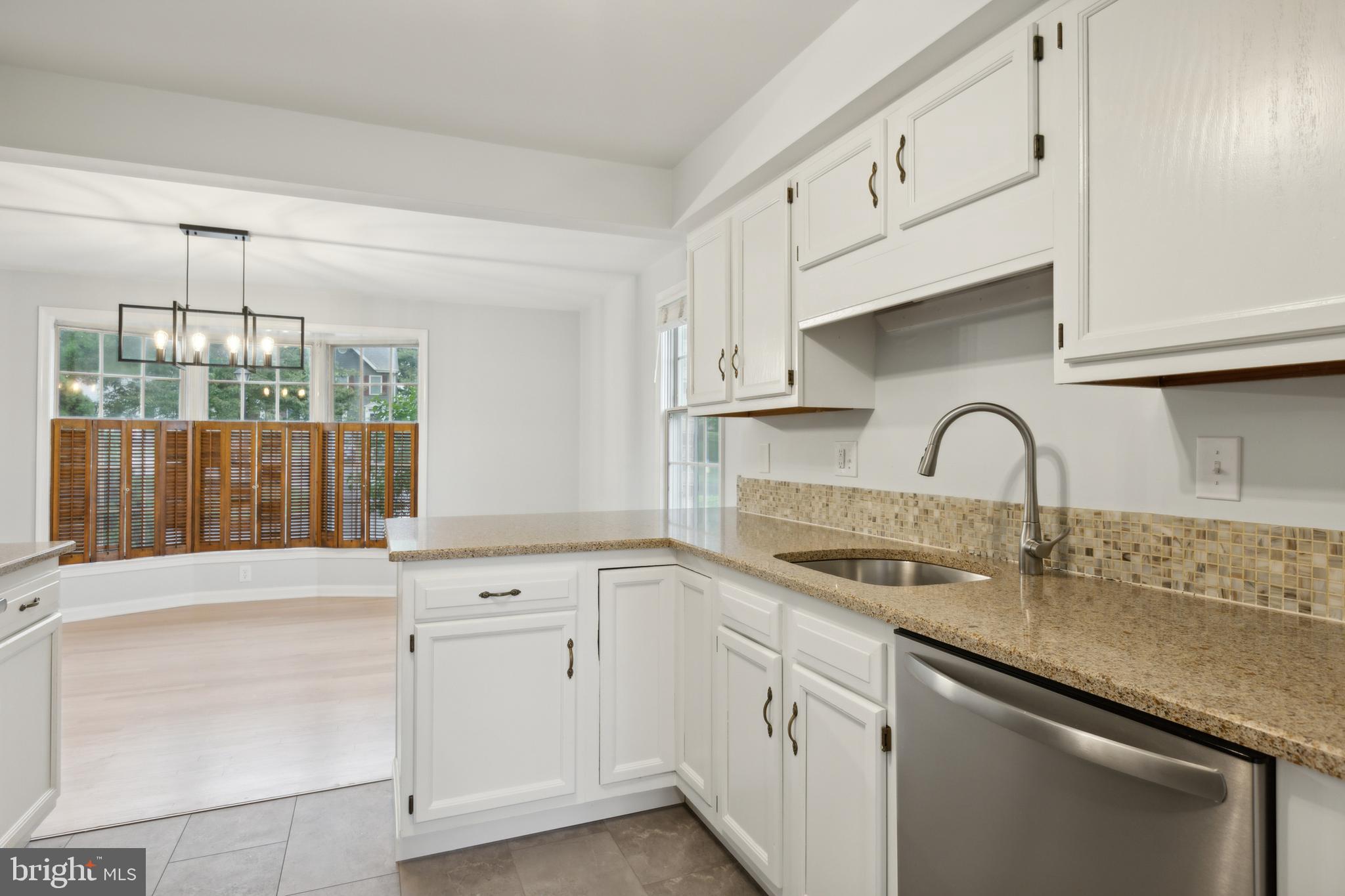 WATERSIDE - Residential