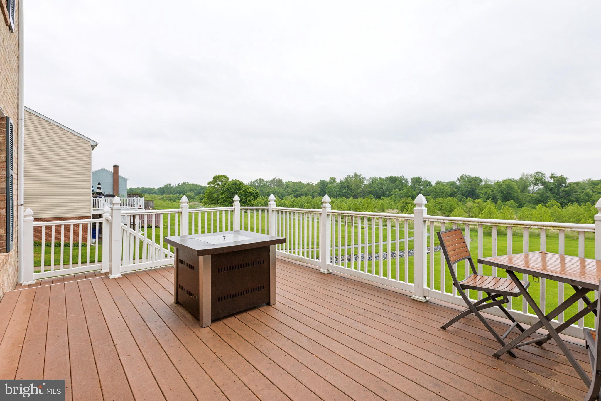 WATERSIDE - Residential