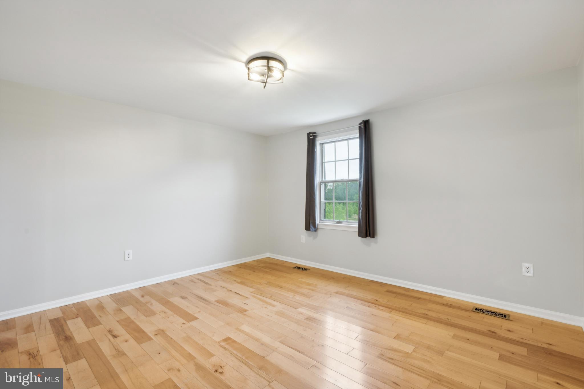 WATERSIDE - Residential