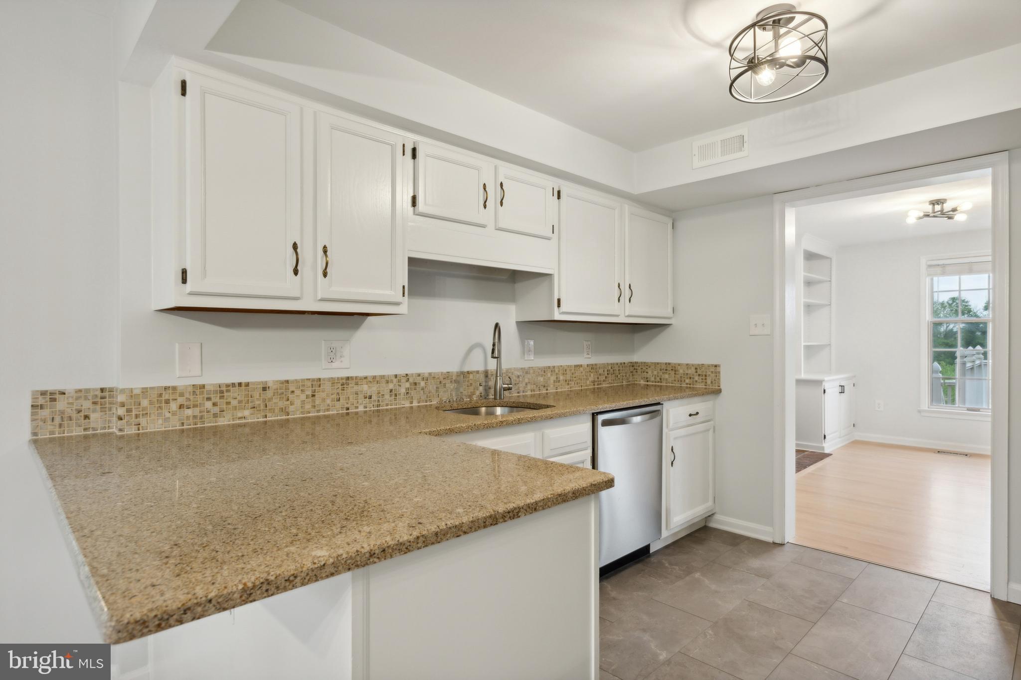 WATERSIDE - Residential