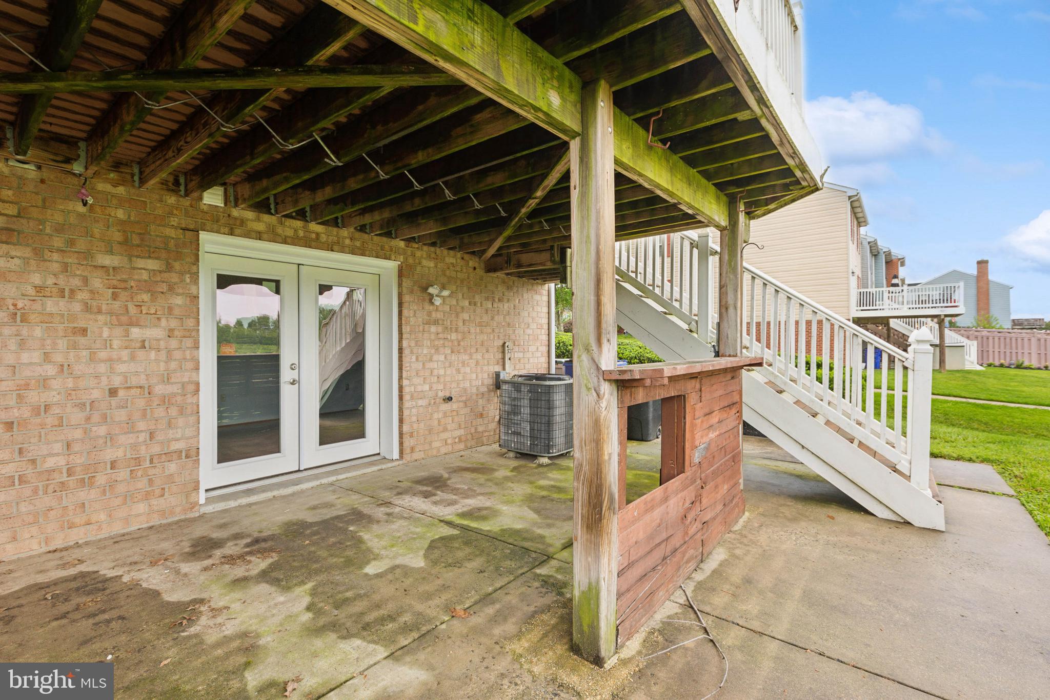 WATERSIDE - Residential