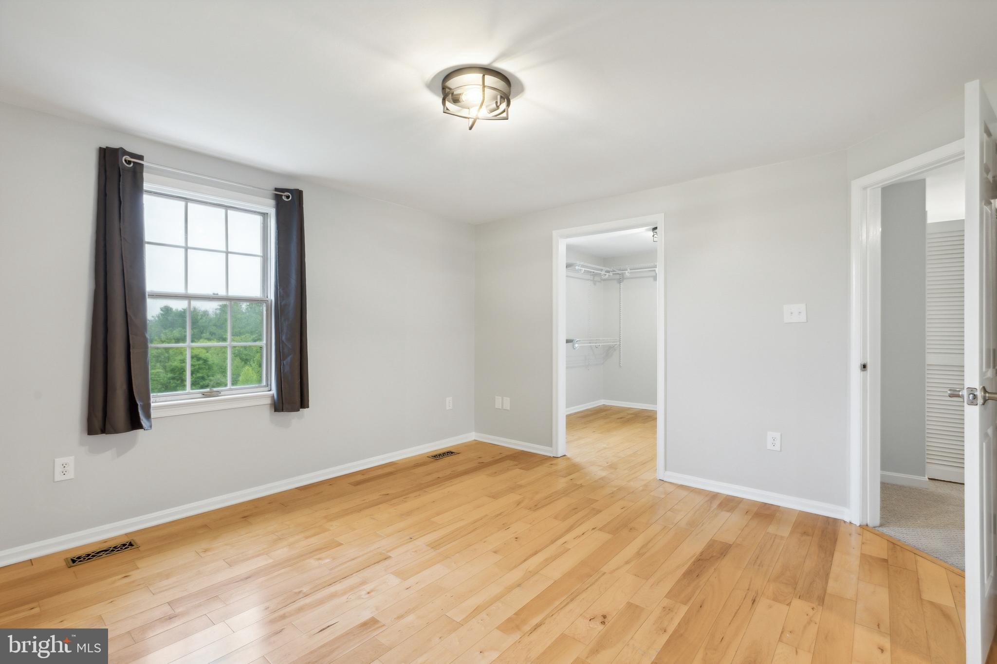 WATERSIDE - Residential