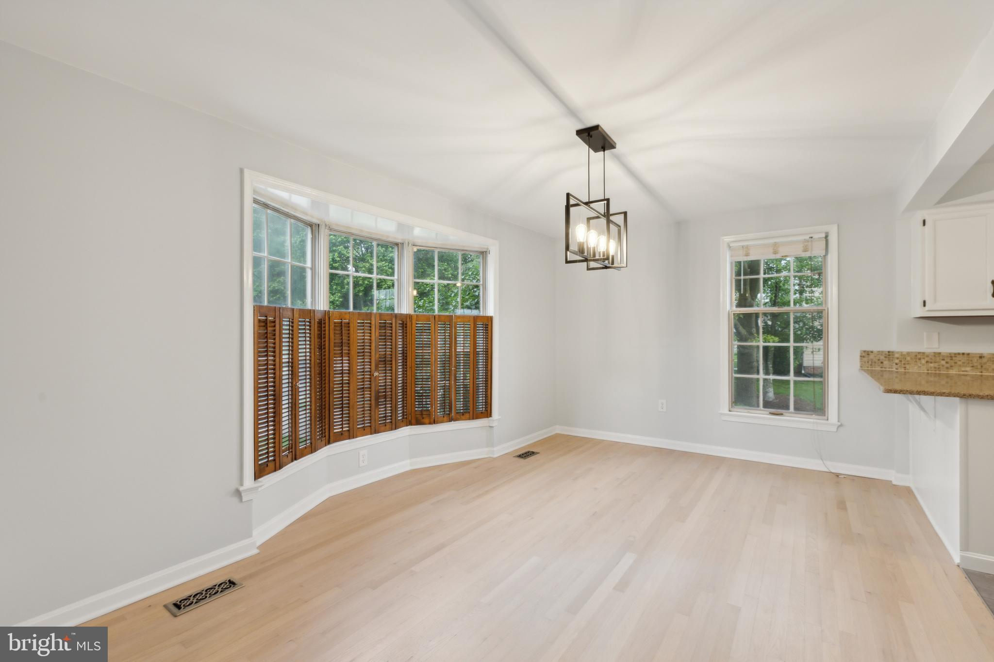 WATERSIDE - Residential