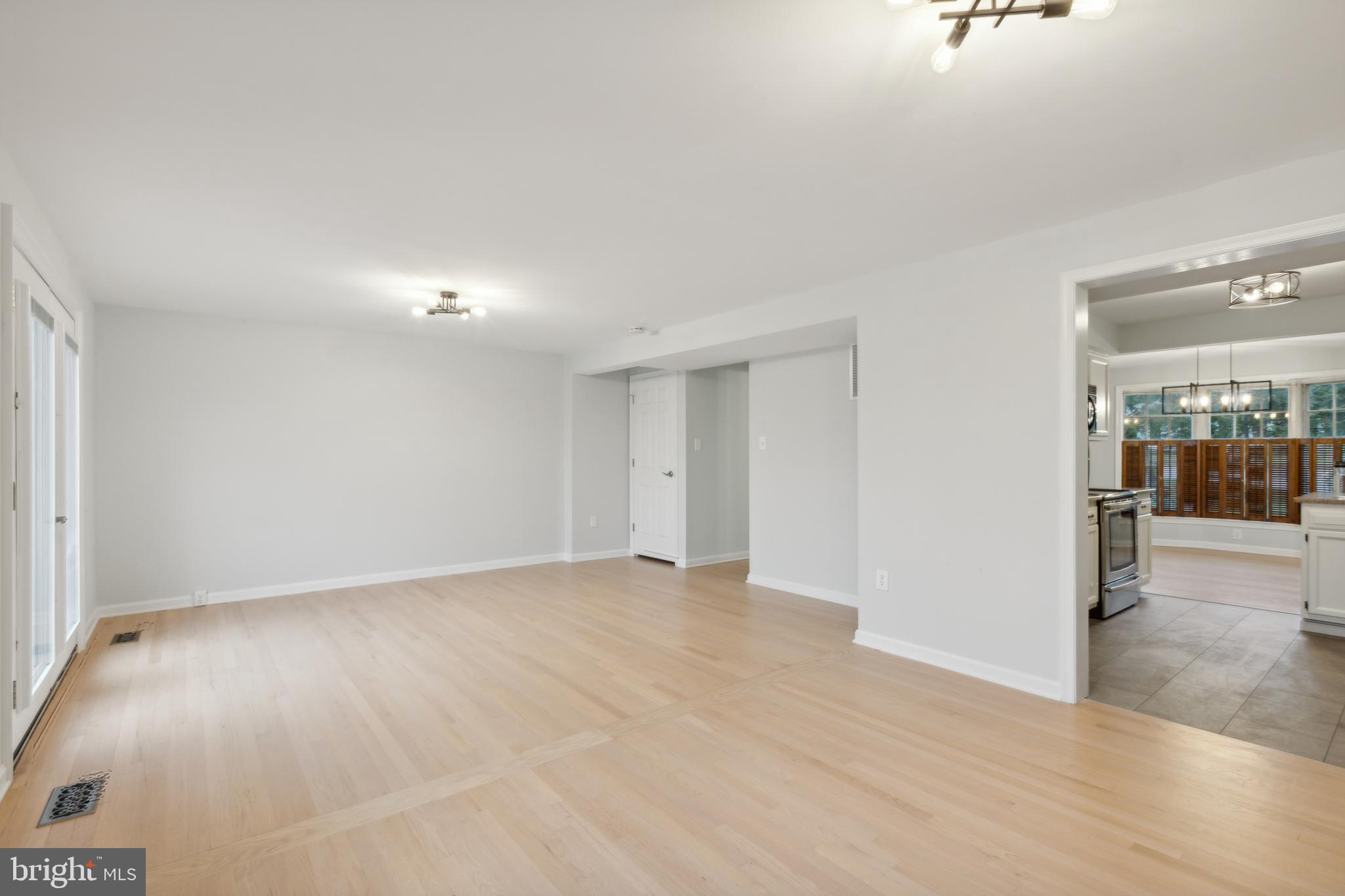 WATERSIDE - Residential