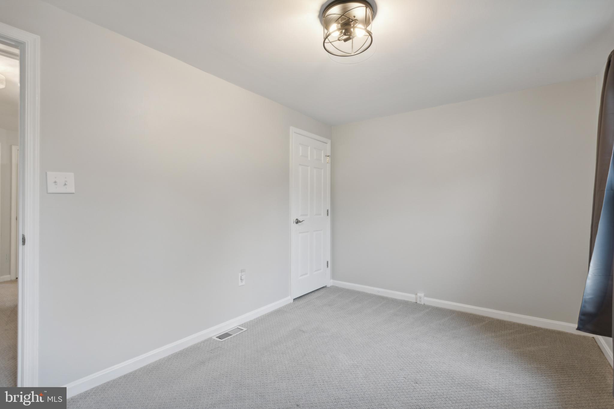 WATERSIDE - Residential