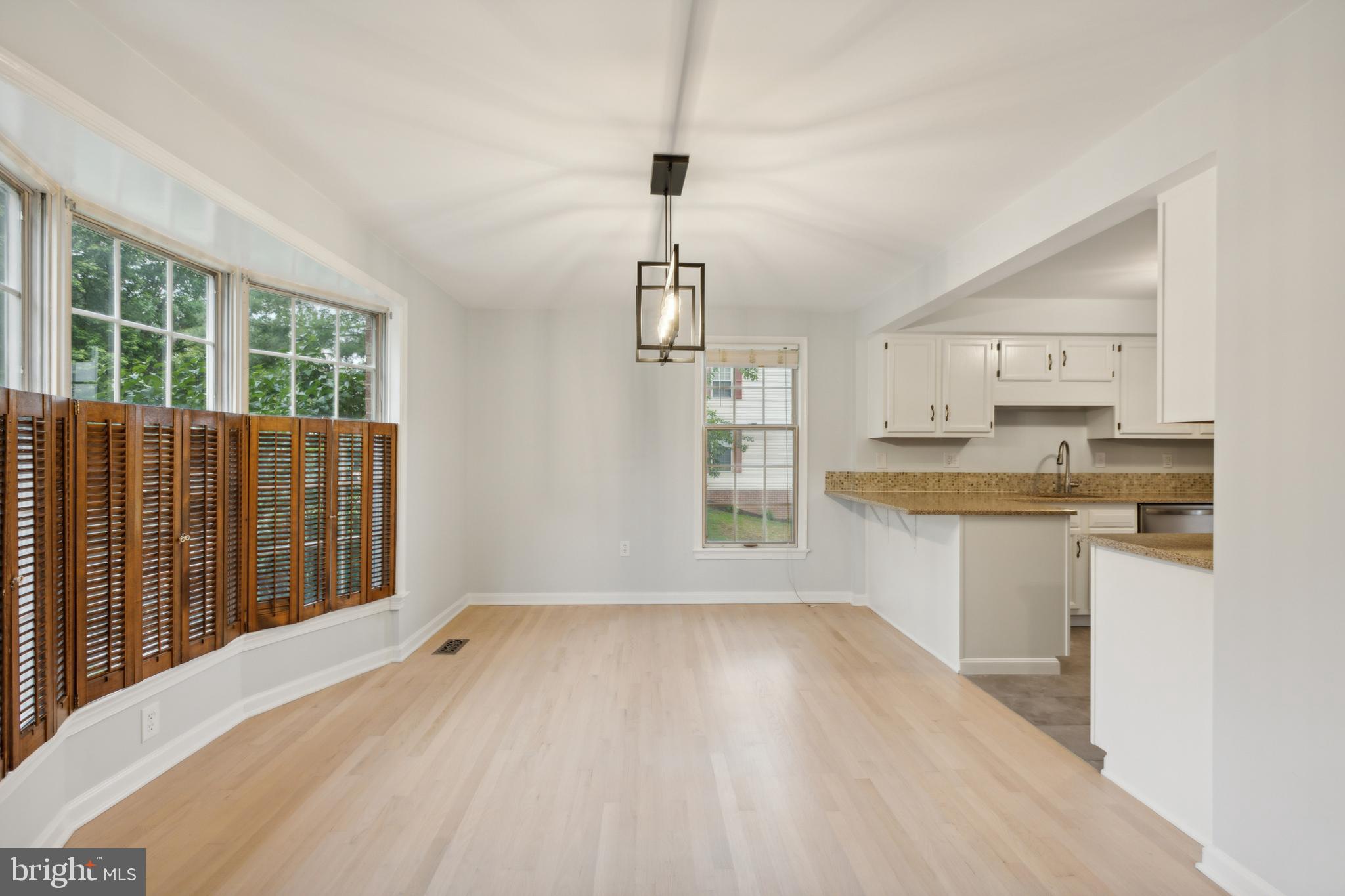 WATERSIDE - Residential