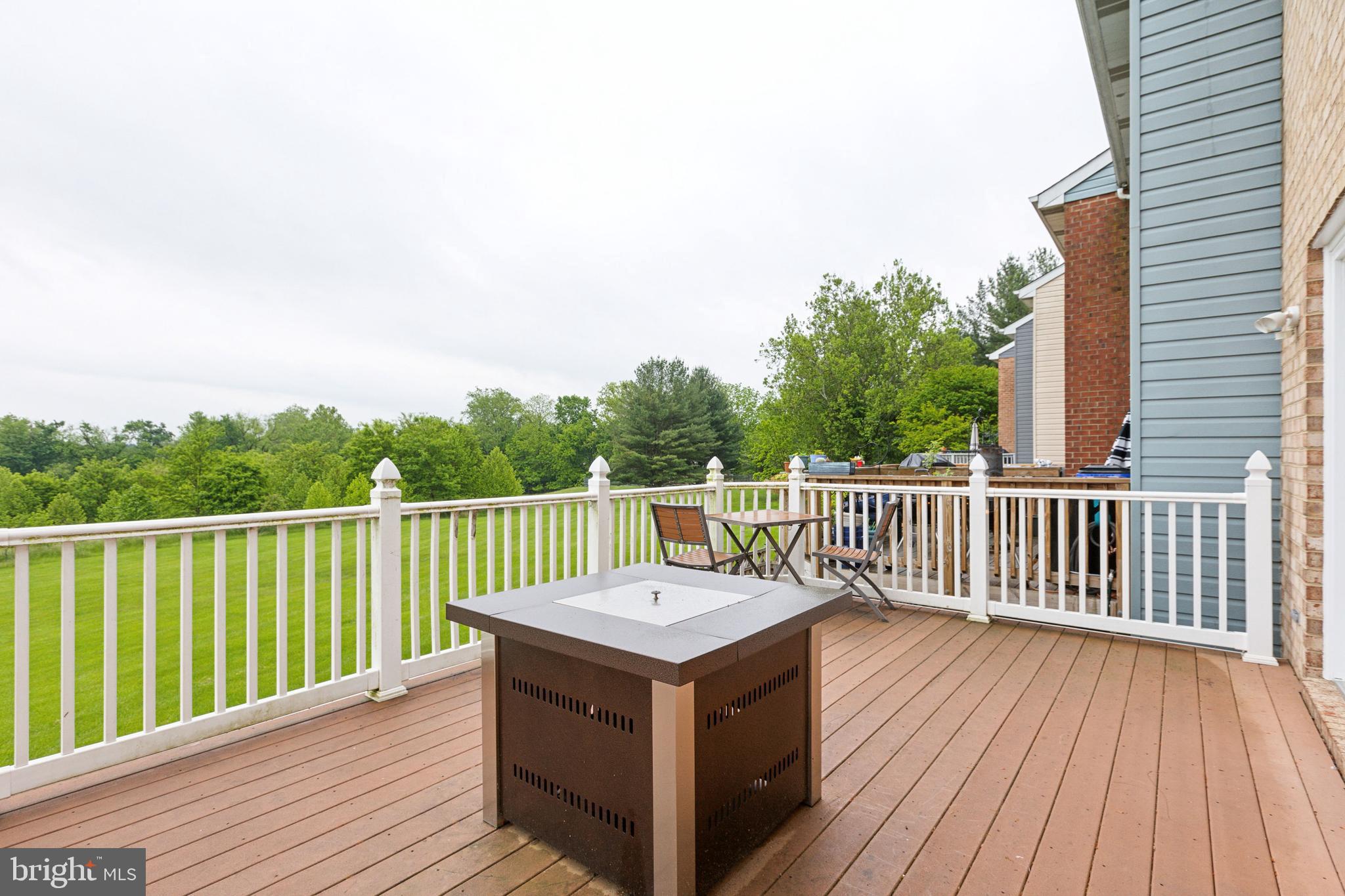 WATERSIDE - Residential