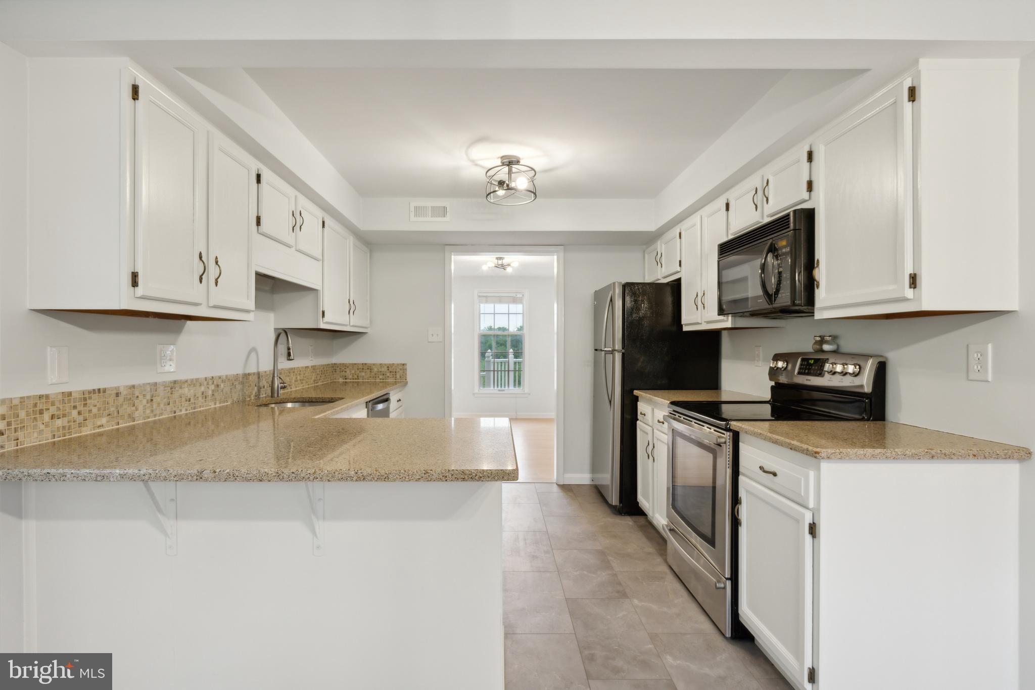 WATERSIDE - Residential