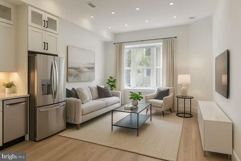 Photo of 2517 Ontario Road NW #3, WASHINGTON, DC 20009 (MLS # DCDC2259328)