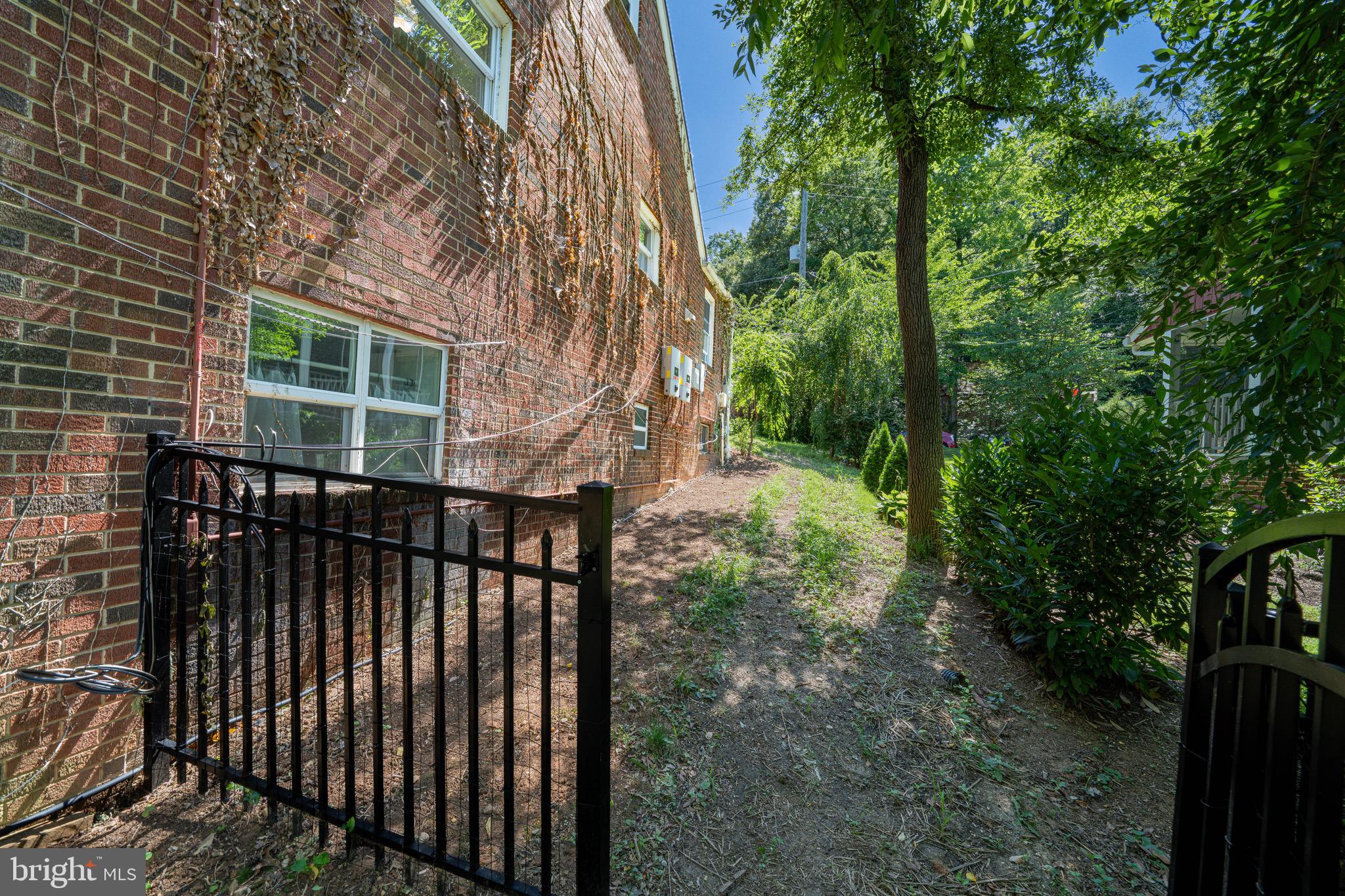 18 LAKESIDE DRIVE