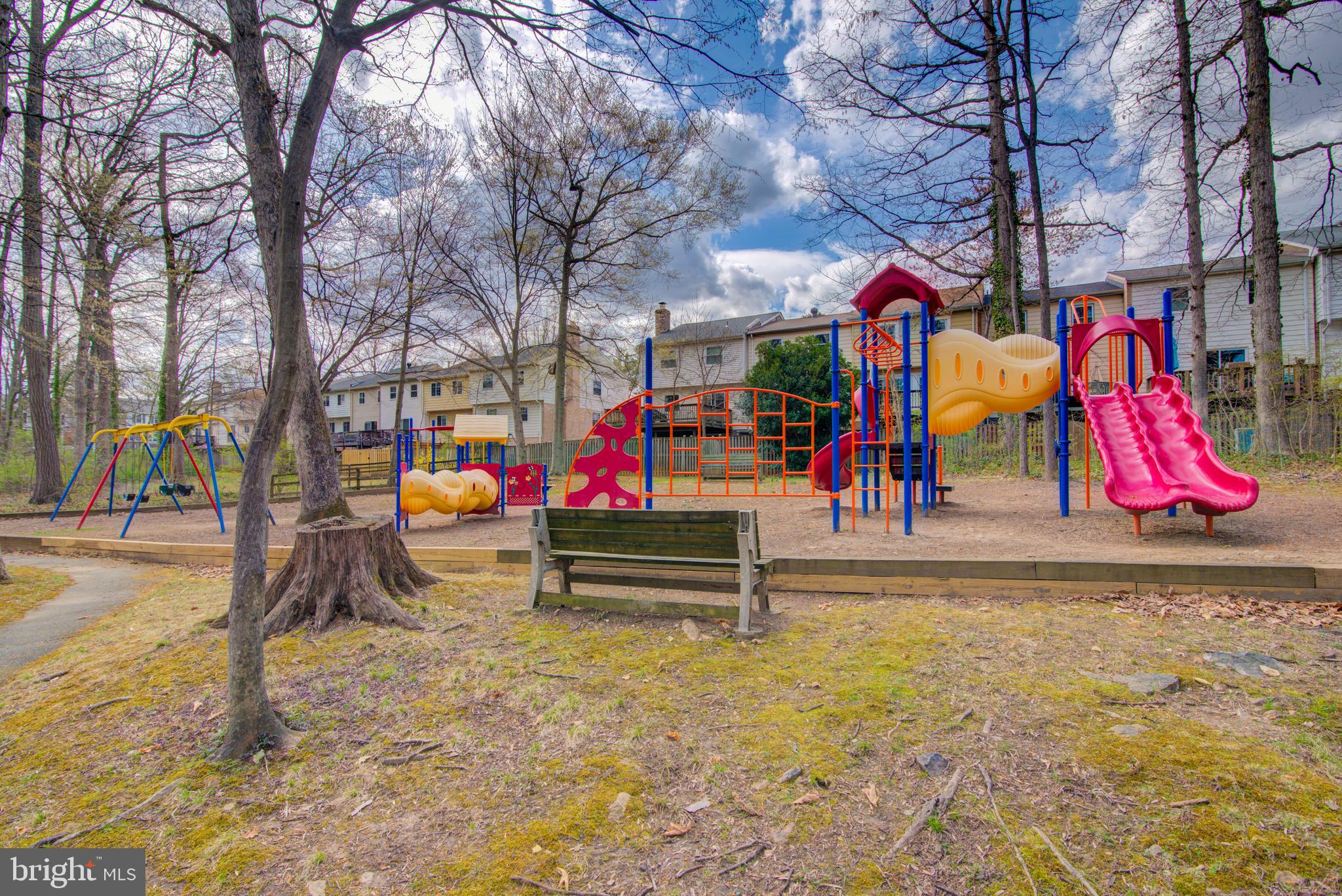 BURKE STATION SQUARE - Residential