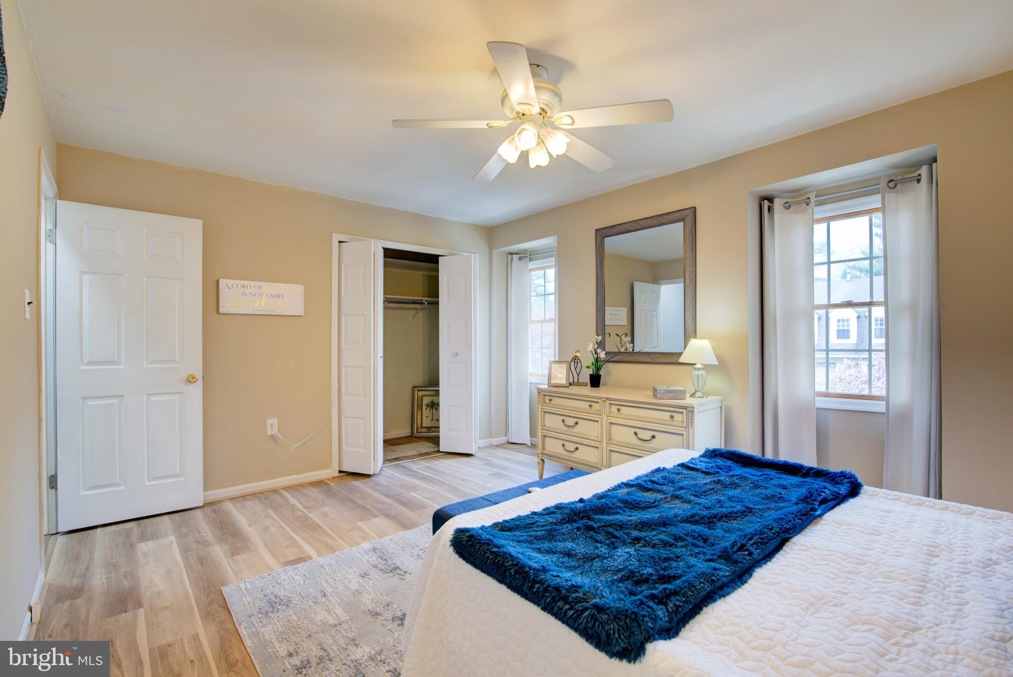 BURKE STATION SQUARE - Residential