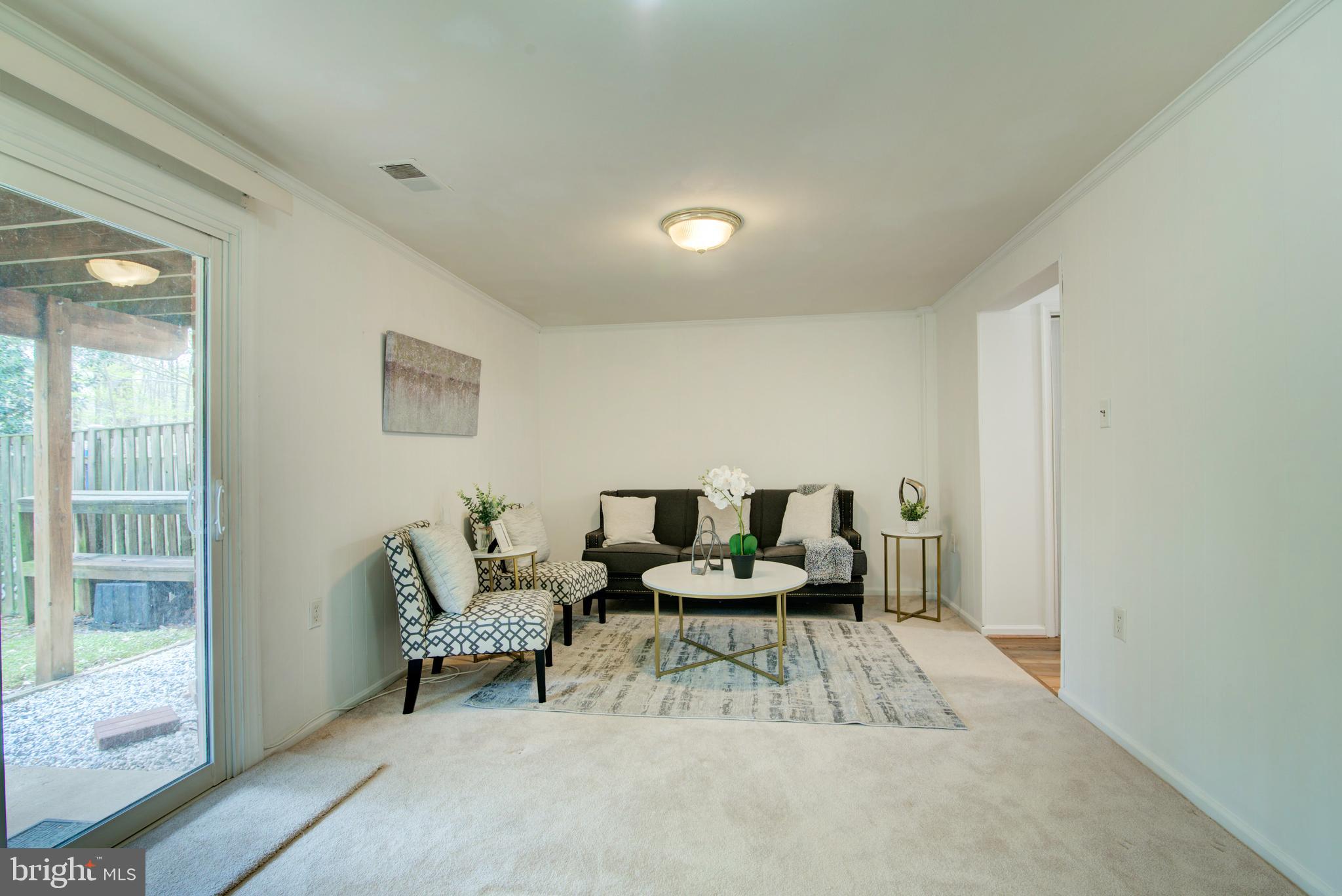 BURKE STATION SQUARE - Residential