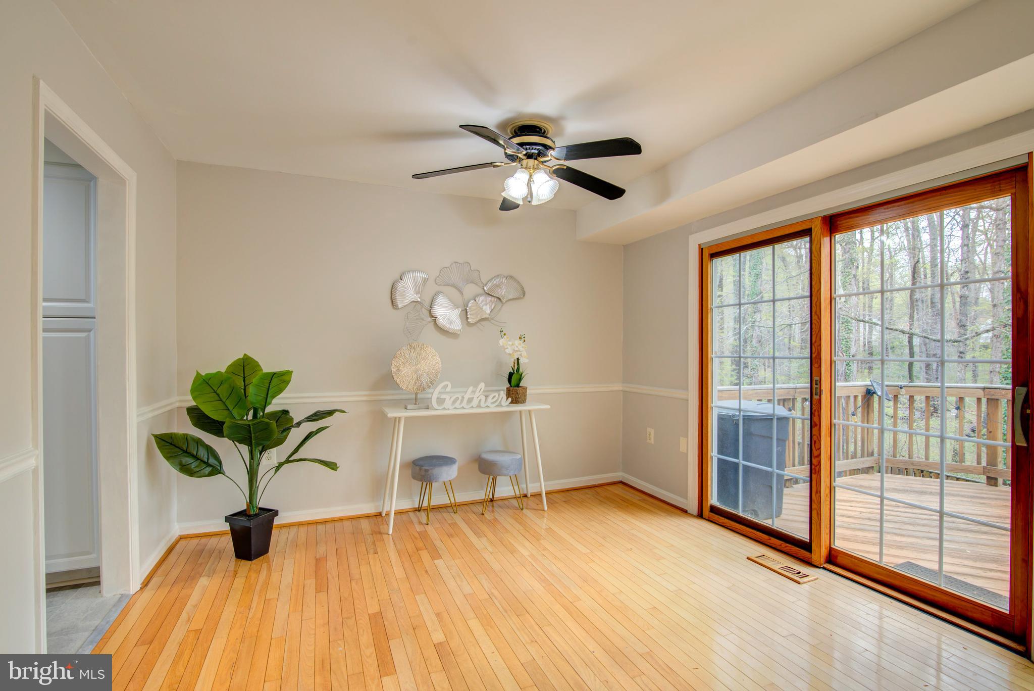 BURKE STATION SQUARE - Residential