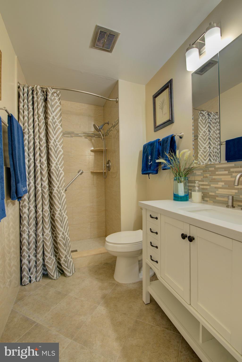 BURKE STATION SQUARE - Residential