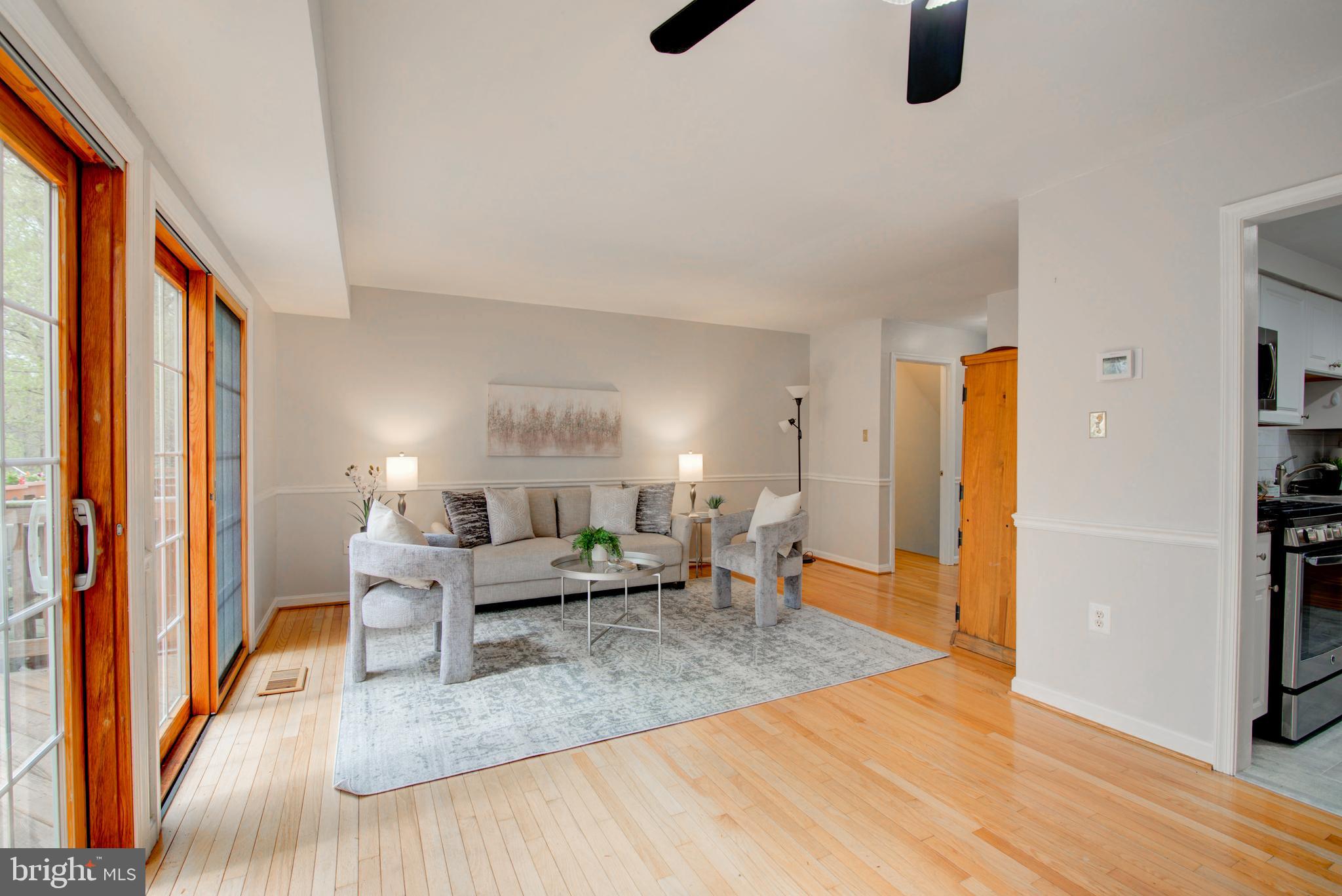 BURKE STATION SQUARE - Residential