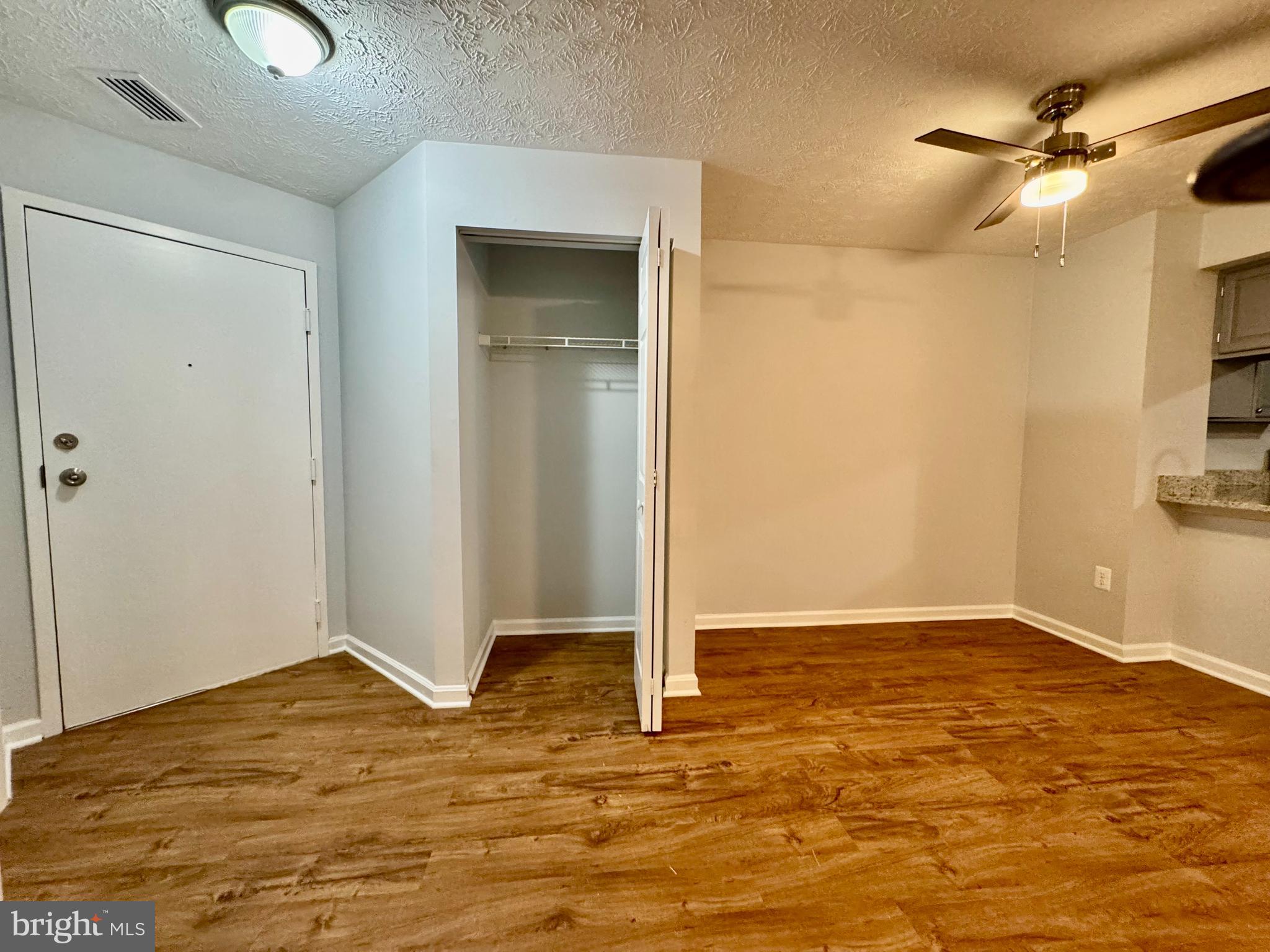 WATERS EDGE AT NORTH LAKE - Residential Lease