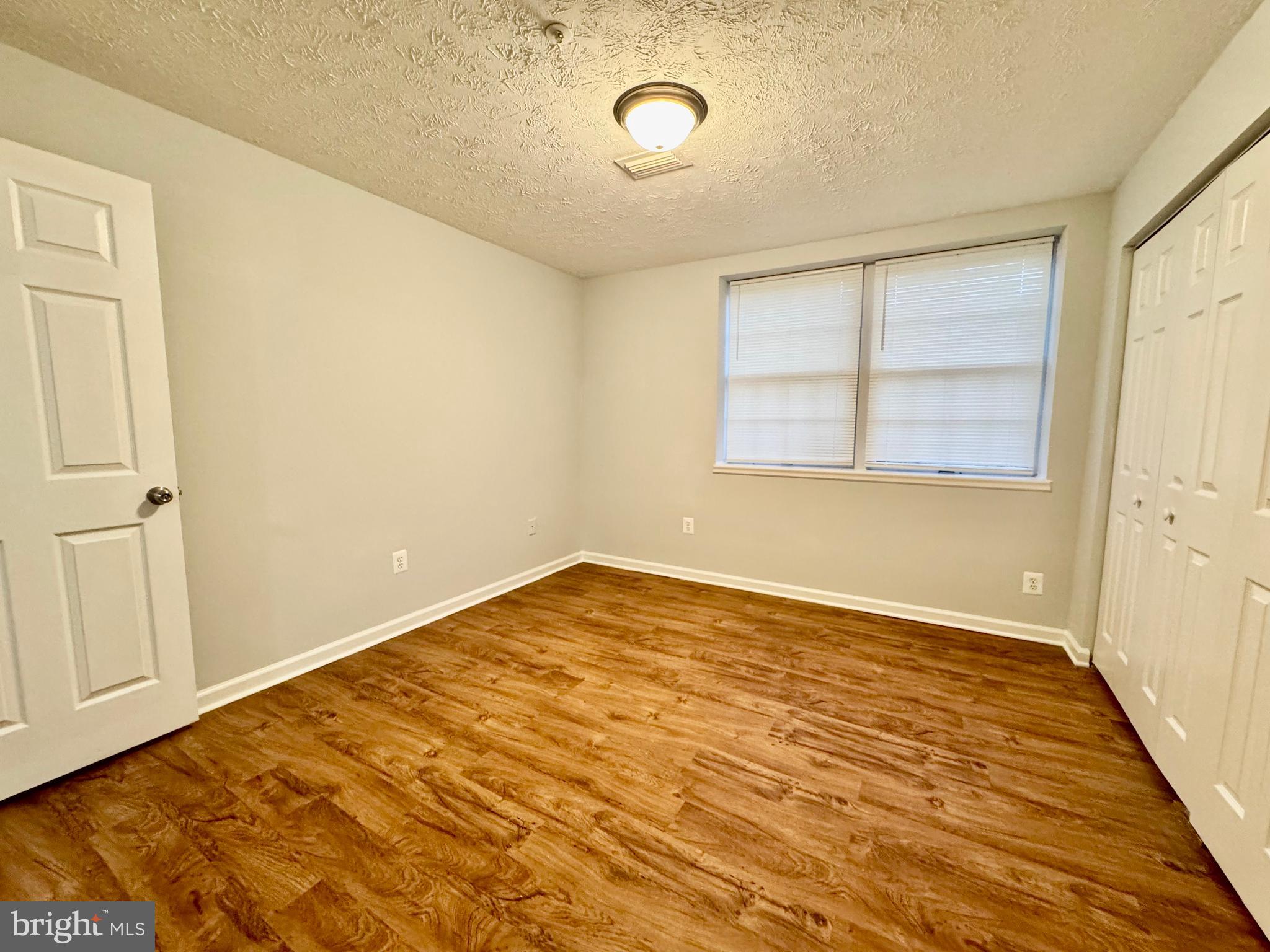 WATERS EDGE AT NORTH LAKE - Residential Lease