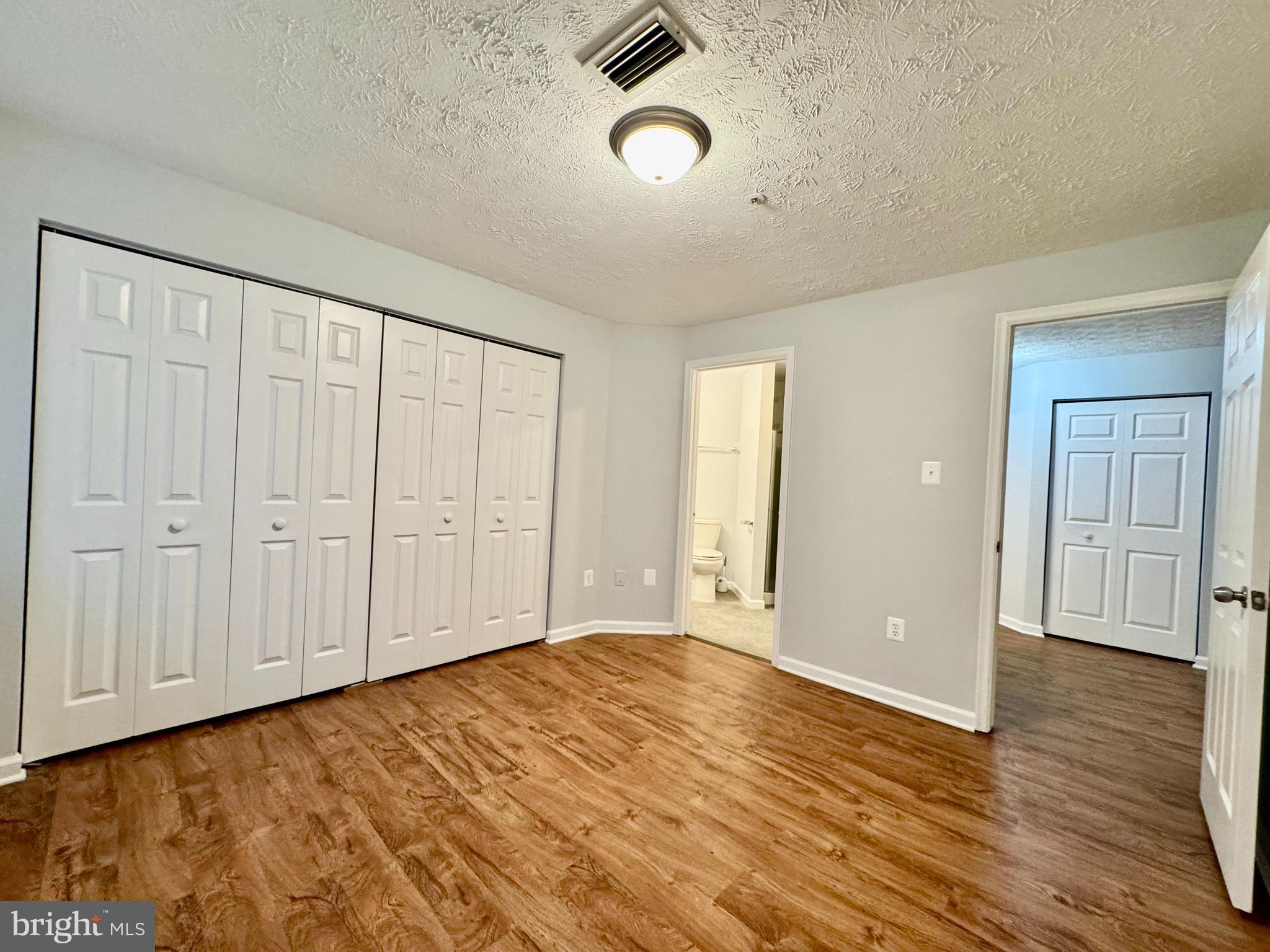 WATERS EDGE AT NORTH LAKE - Residential Lease