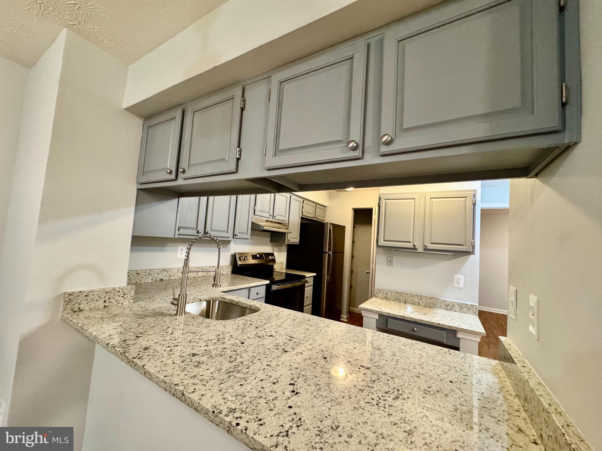 WATERS EDGE AT NORTH LAKE - Residential Lease