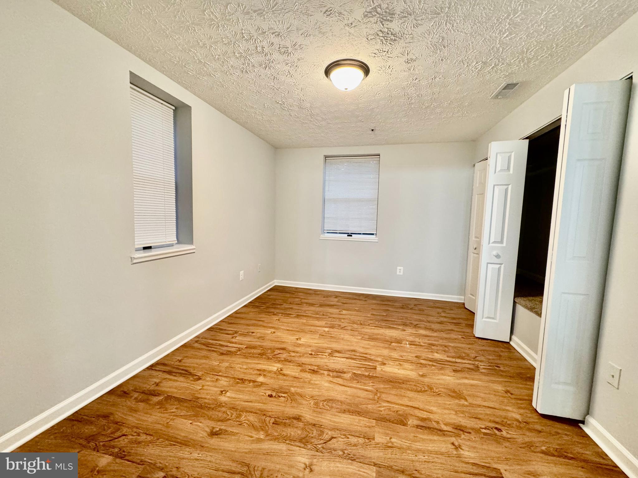 WATERS EDGE AT NORTH LAKE - Residential Lease