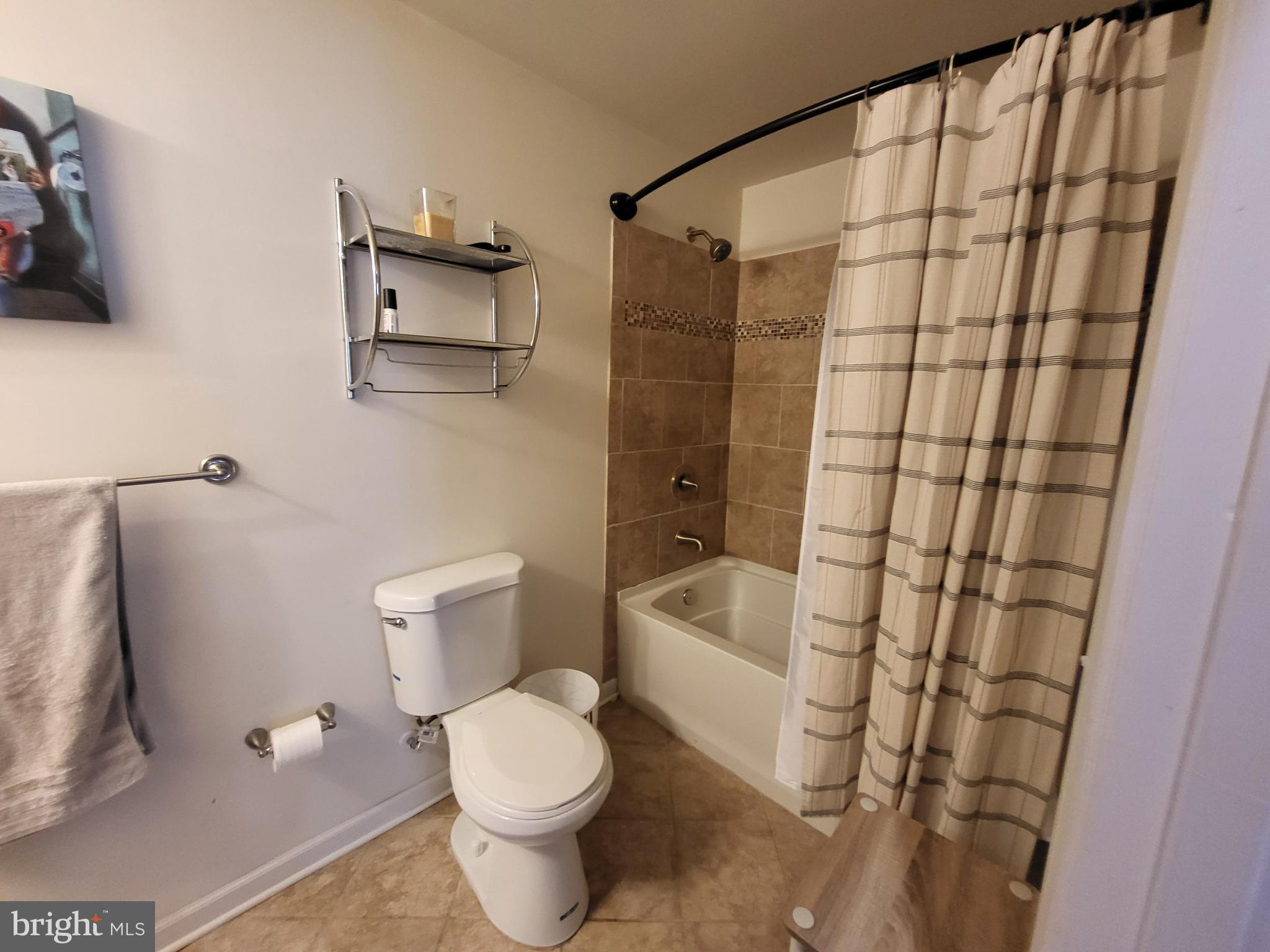 MARLBORO RIDGE - Residential