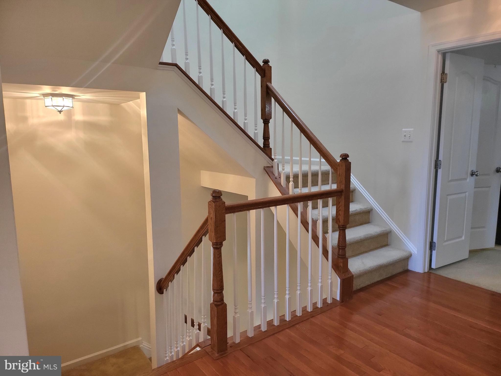 MARLBORO RIDGE - Residential