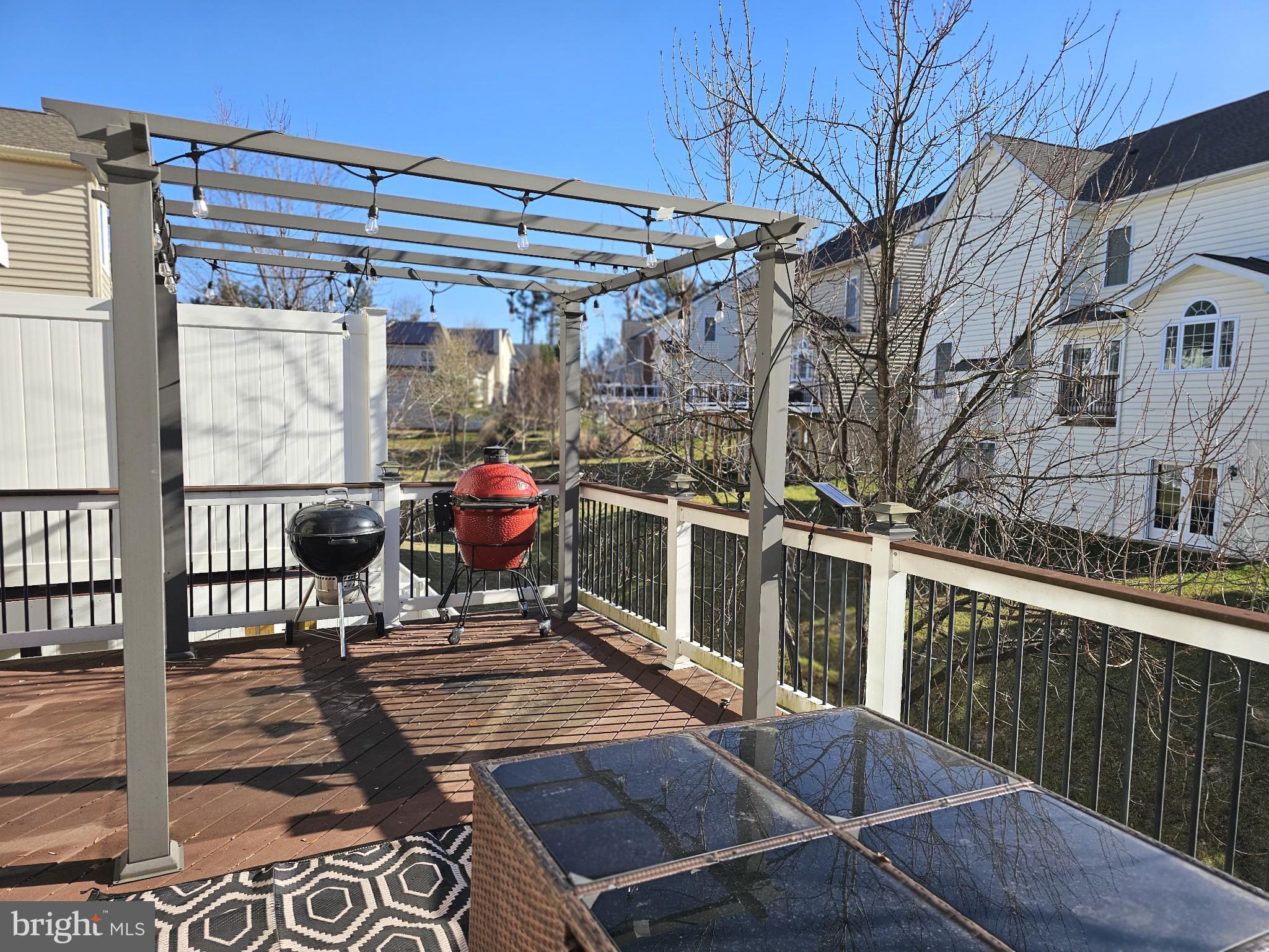 MARLBORO RIDGE - Residential