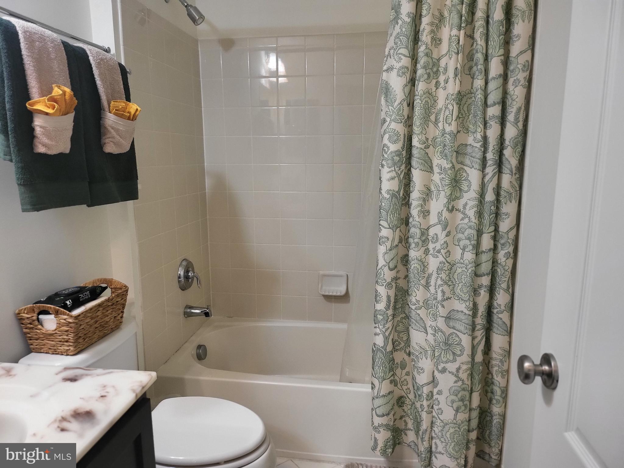 MARLBORO RIDGE - Residential