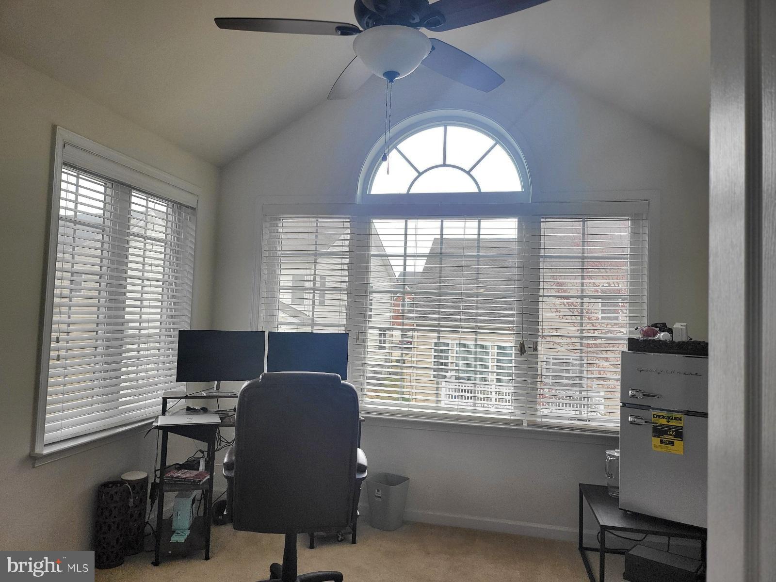 MARLBORO RIDGE - Residential