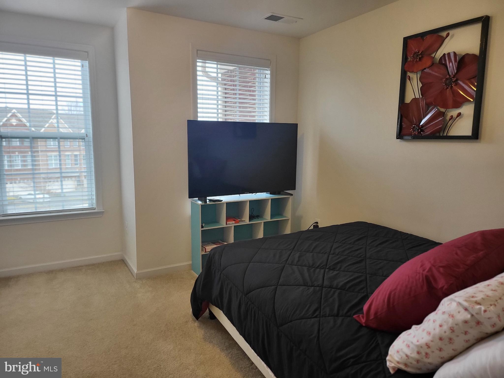 MARLBORO RIDGE - Residential