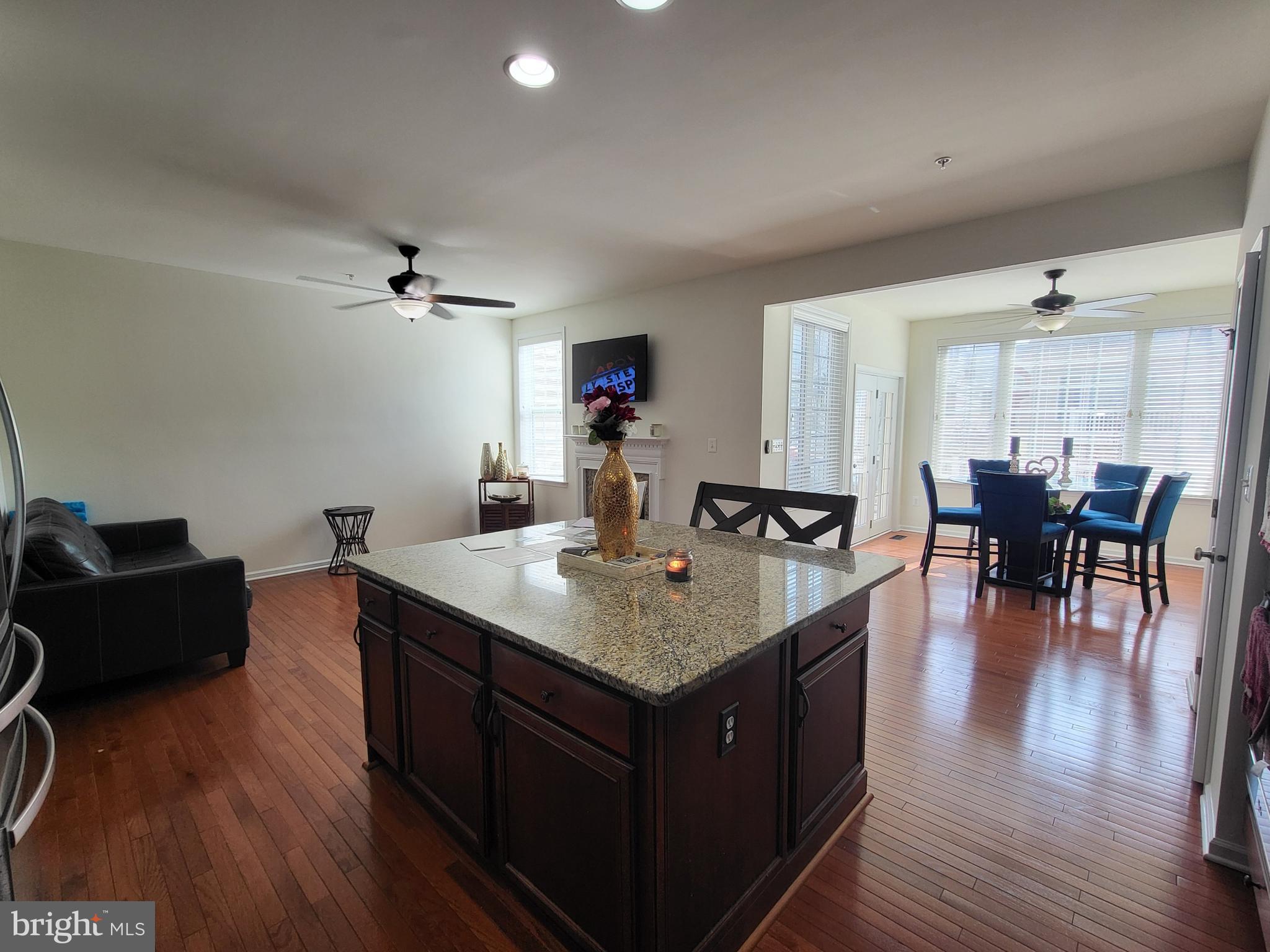 MARLBORO RIDGE - Residential