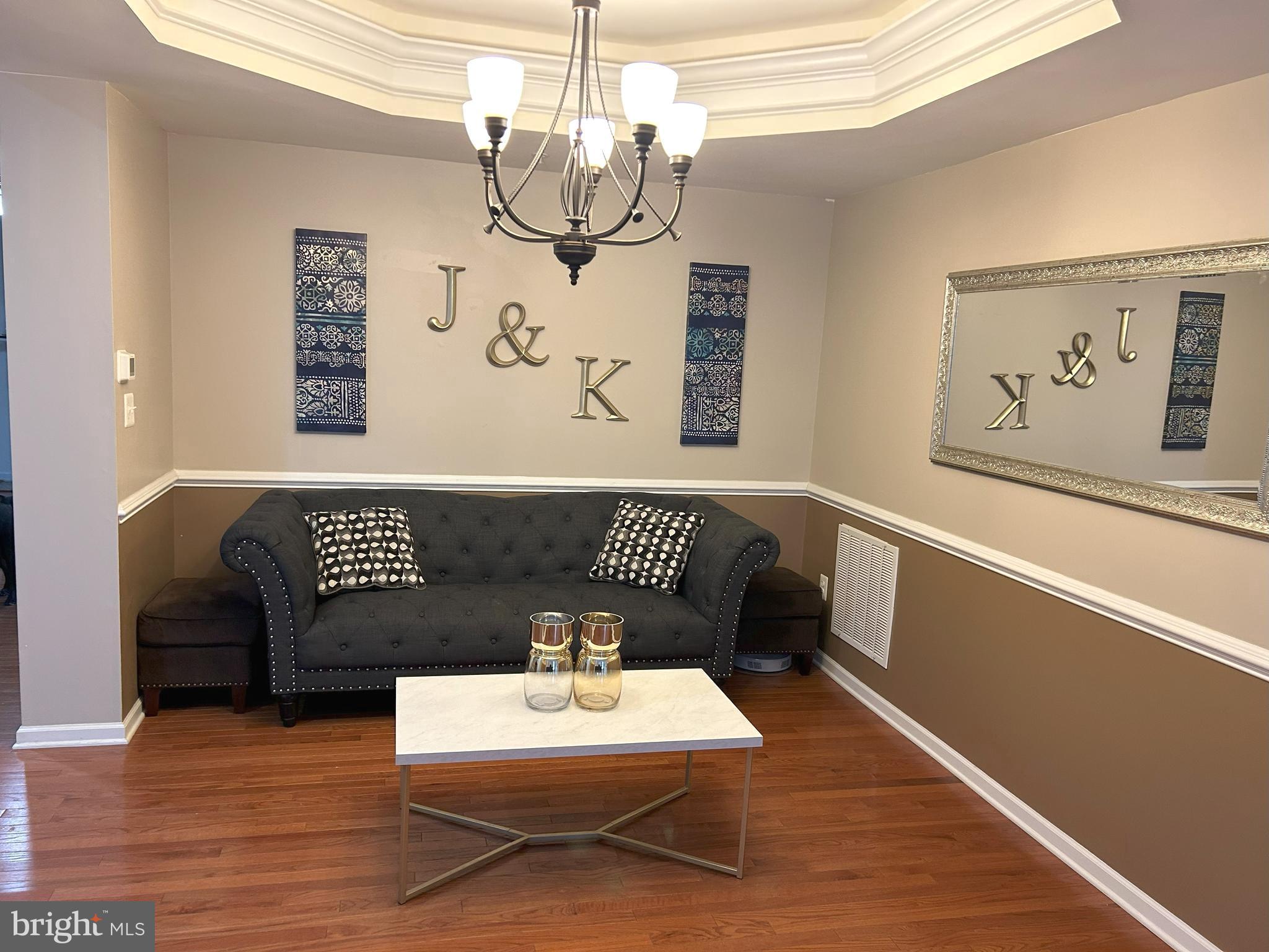 MARLBORO RIDGE - Residential