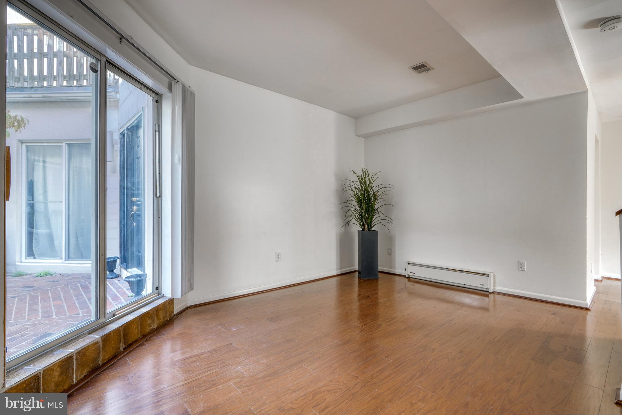 FEDERAL HILL HISTORIC DISTRICT - Residential Lease