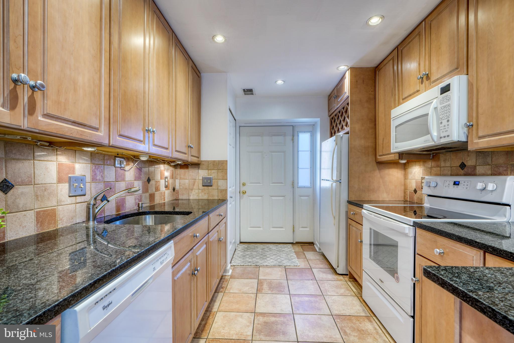 FEDERAL HILL HISTORIC DISTRICT - Residential Lease