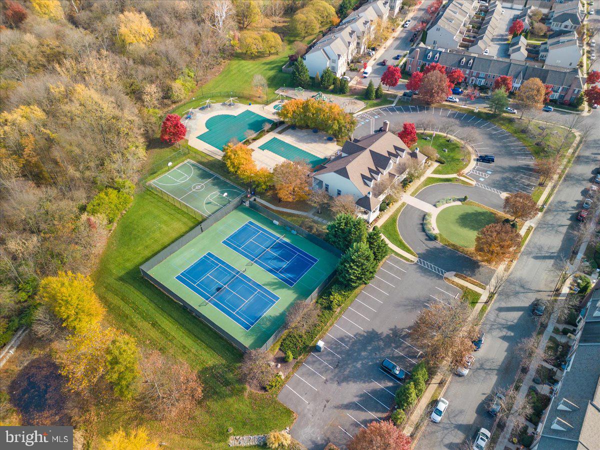 WATERSIDE - Residential