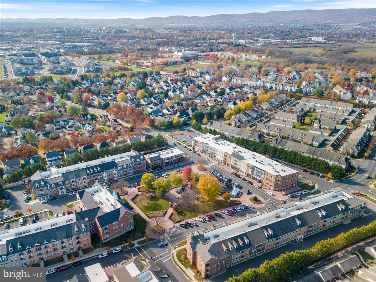 WATERSIDE - Residential
